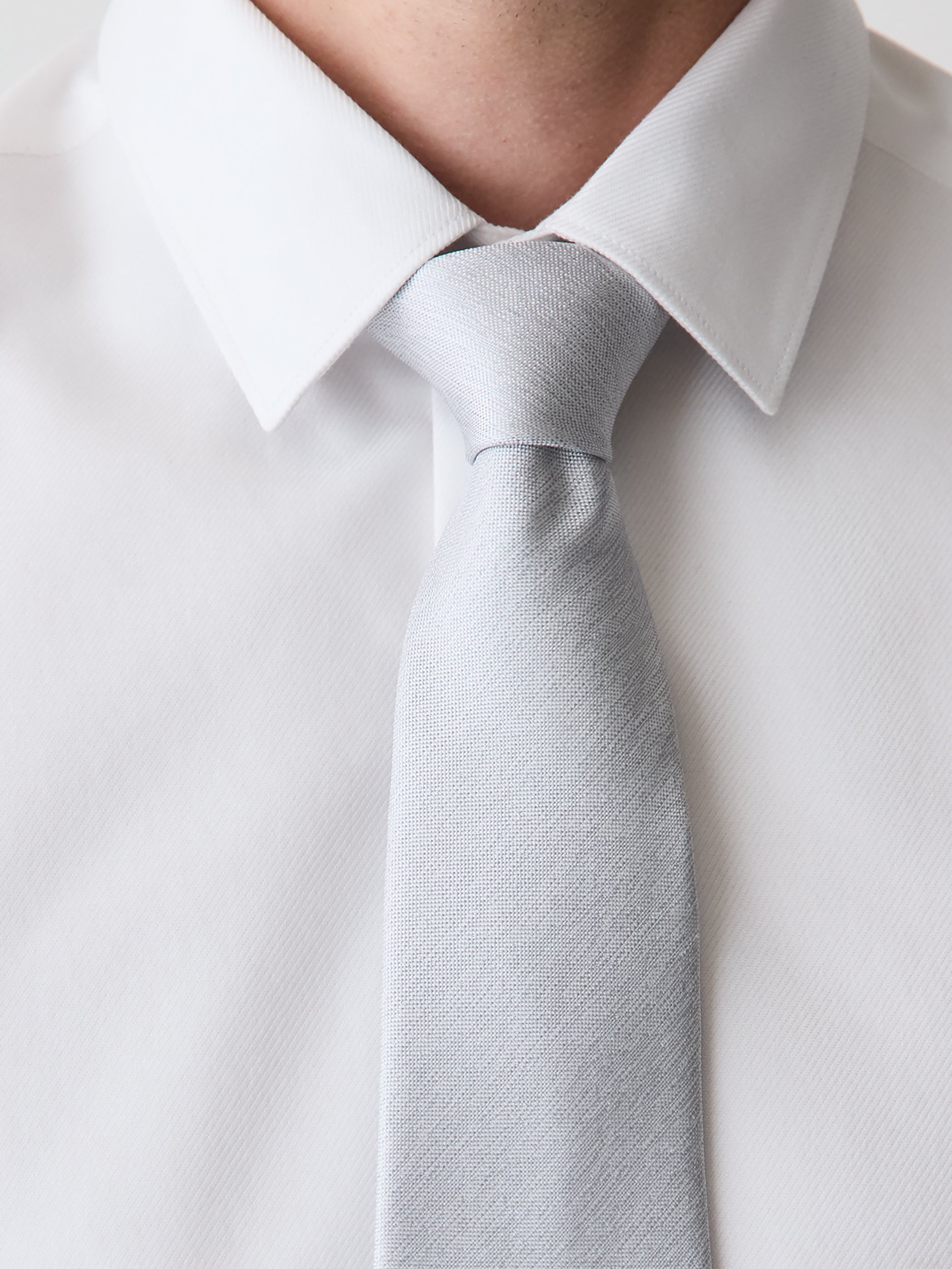 Men's Solid Regular Silk Textured Tie – RW&CO