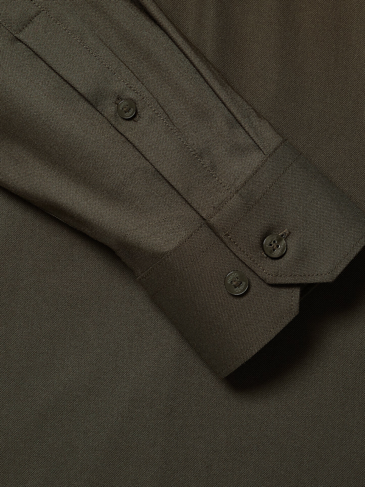Two-Tone Slim-Fit Knit-Like Dress Shirt