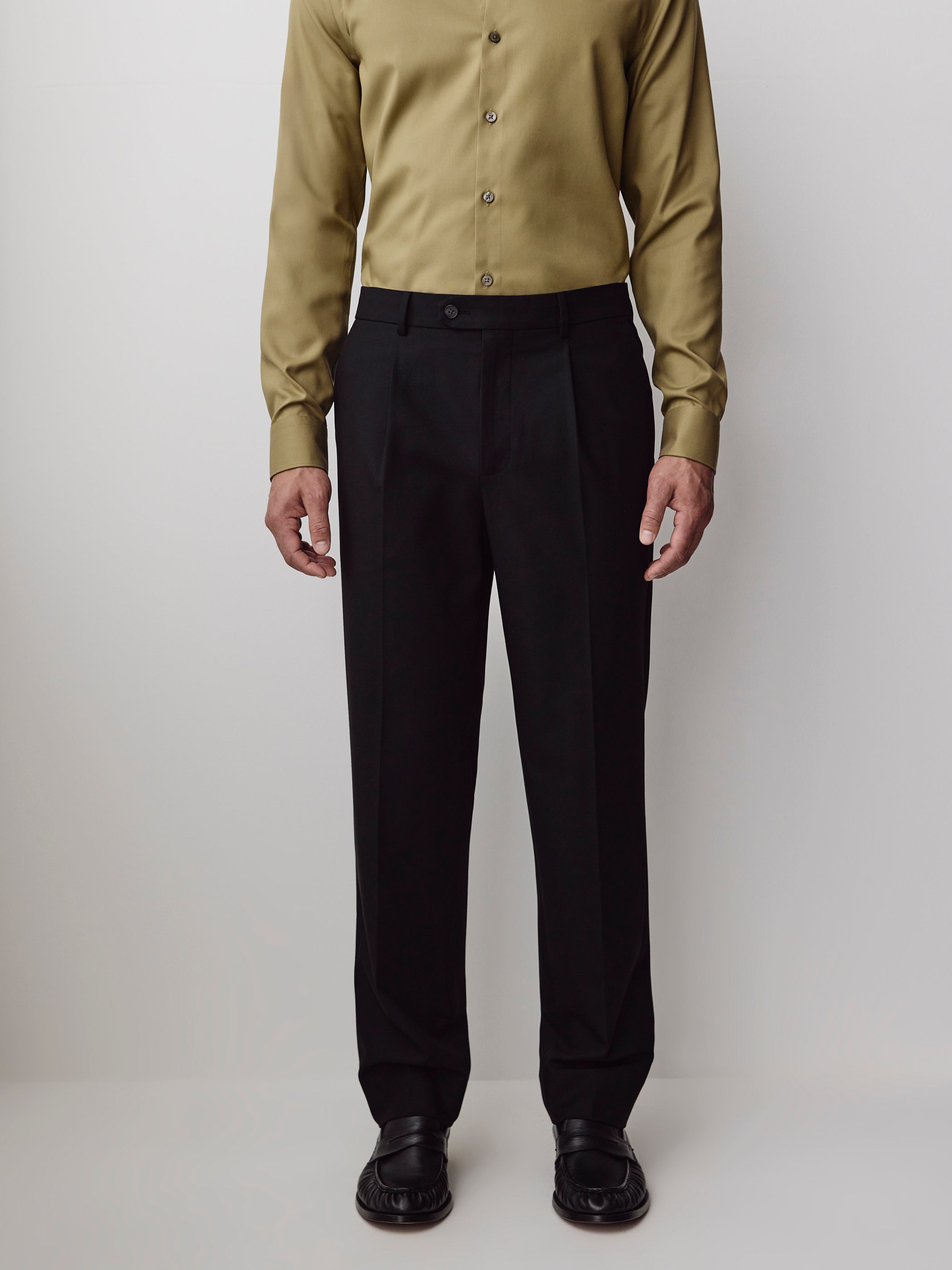 Wool-Blend Tapered-Leg Pleated Dress Pant