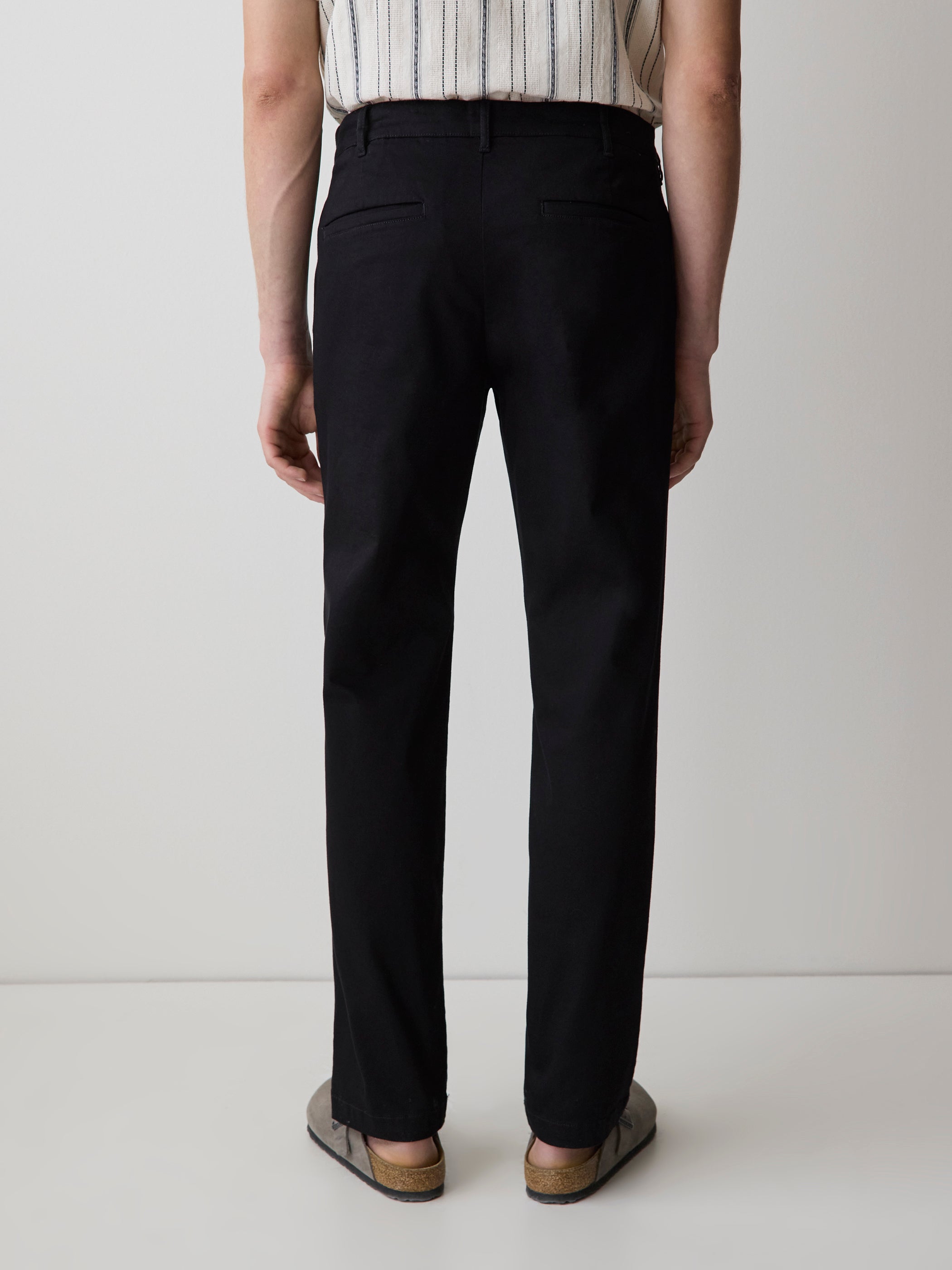 Slim-Fit Super-Stretch Chino Pant