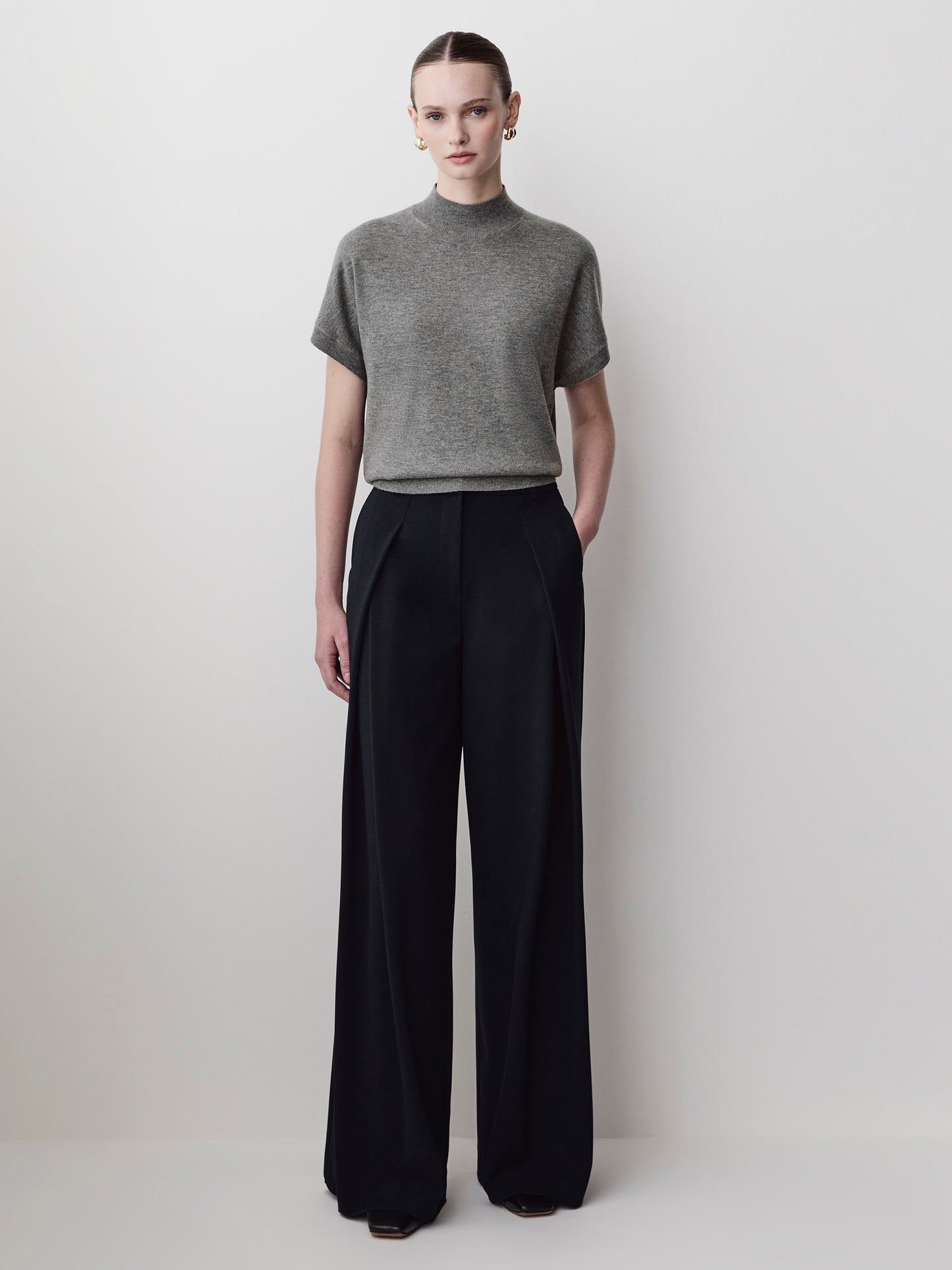 Knit Sweater Extra Fine Merino Wool Mock Neck