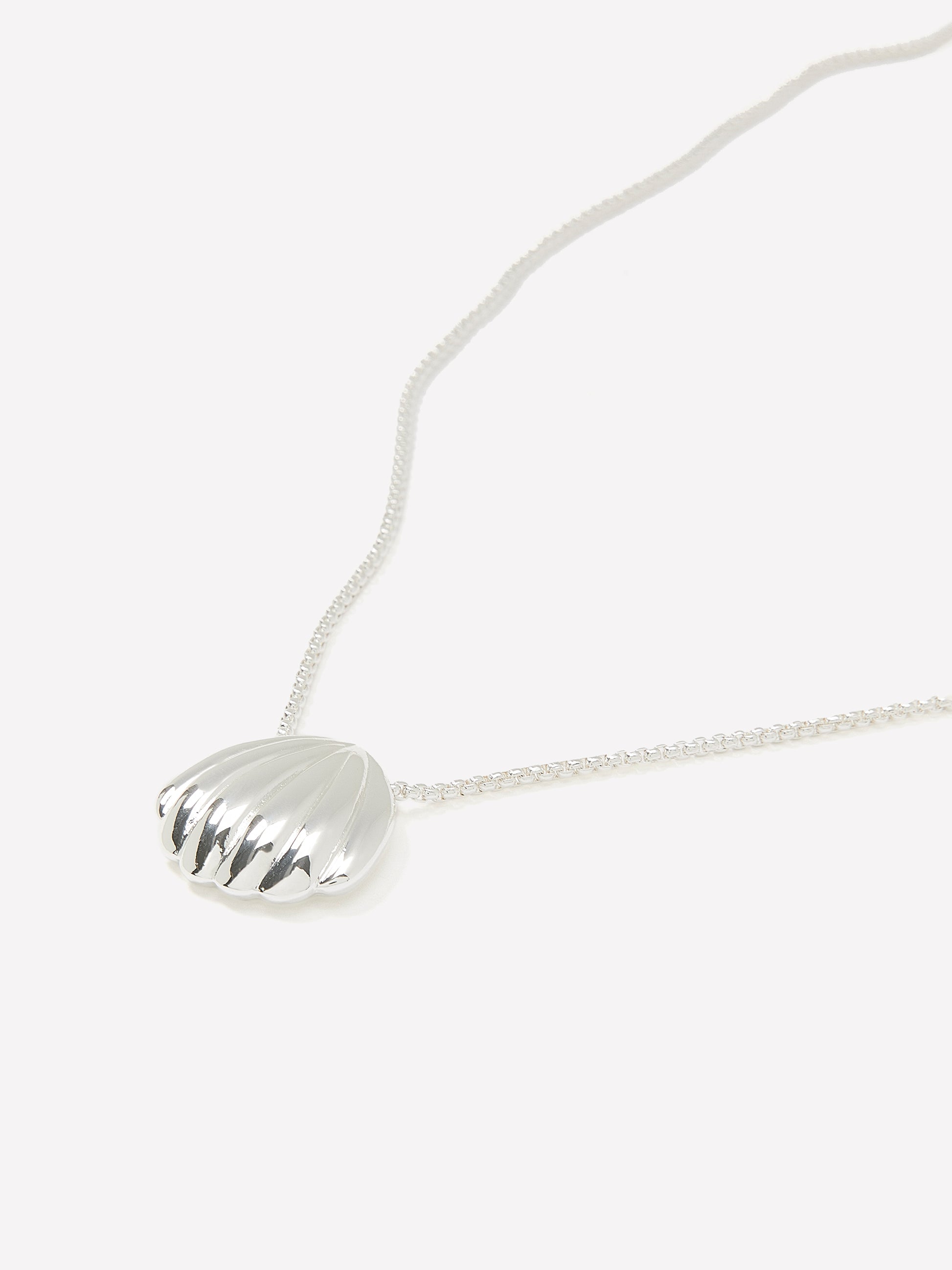 Long Necklace with Shell Pendant