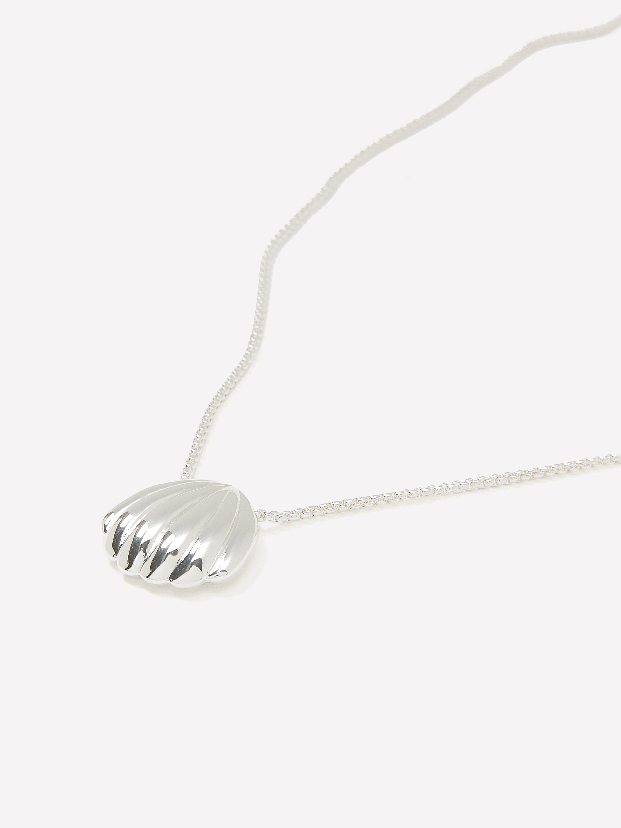 Long Necklace with Shell Pendant