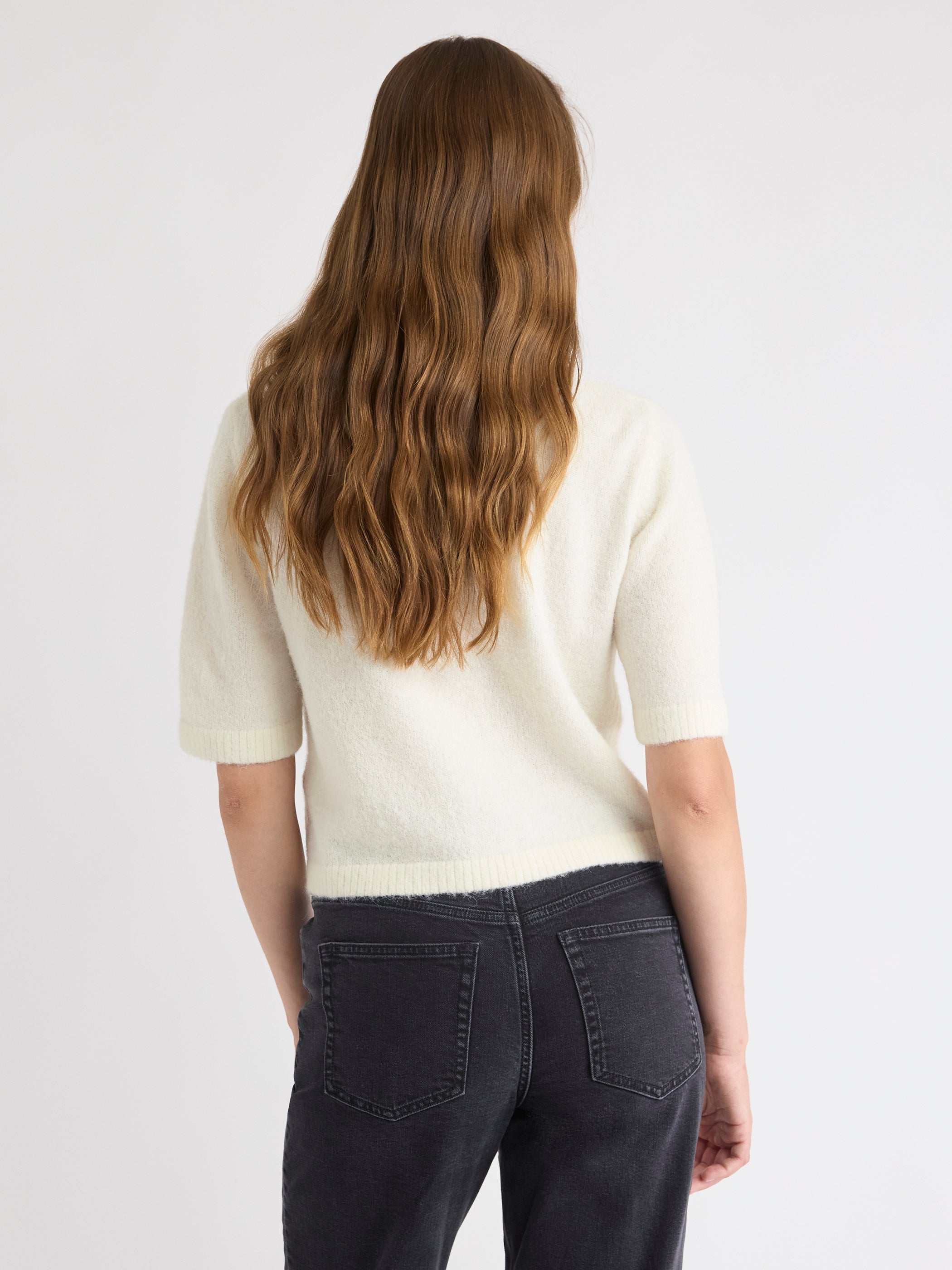 Cardigan en Laine à Manches aux Coudes et Col Rond