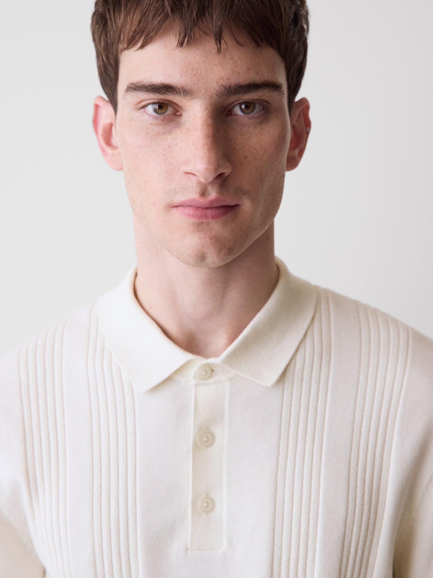 Short-Sleeve Cotton Polo with Vertical Stitches