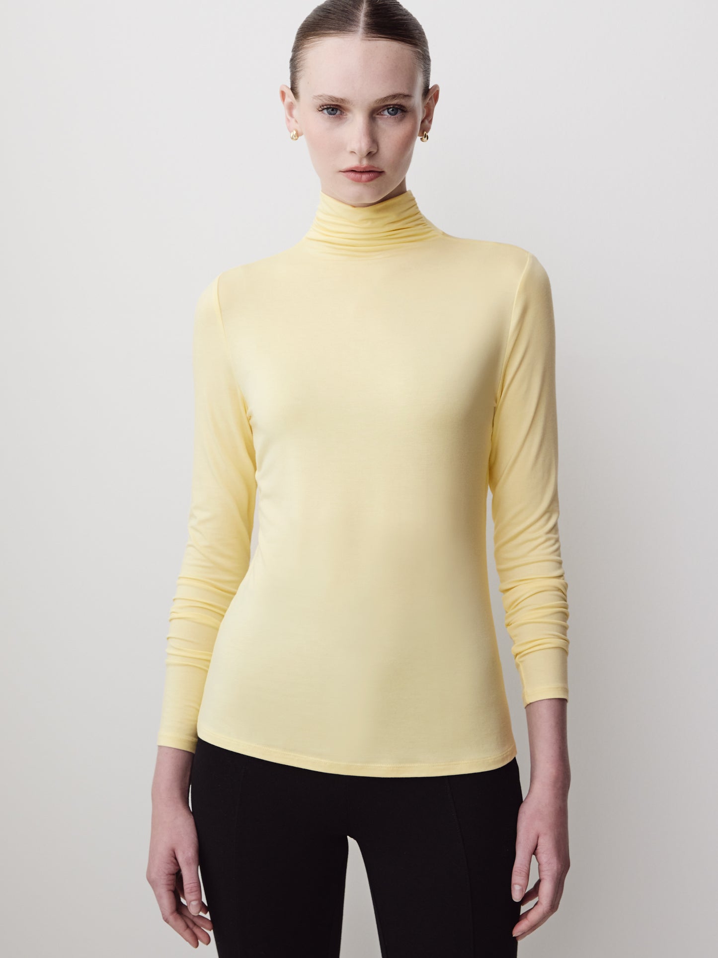 Knit Pullover Fitted Stretch Viscose Mock Neck