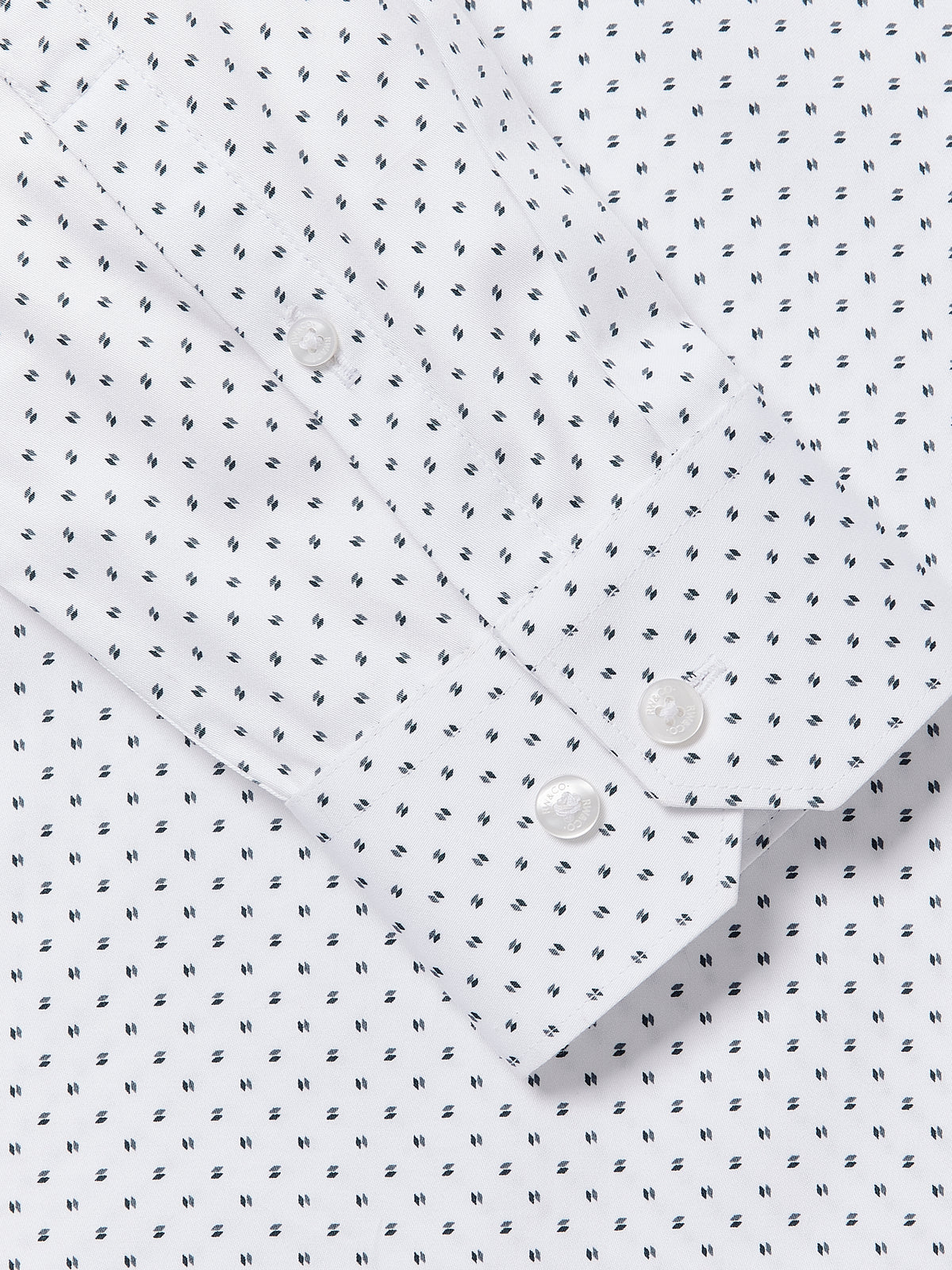 Tailored-Fit Dress Shirt with Diamond Pattern