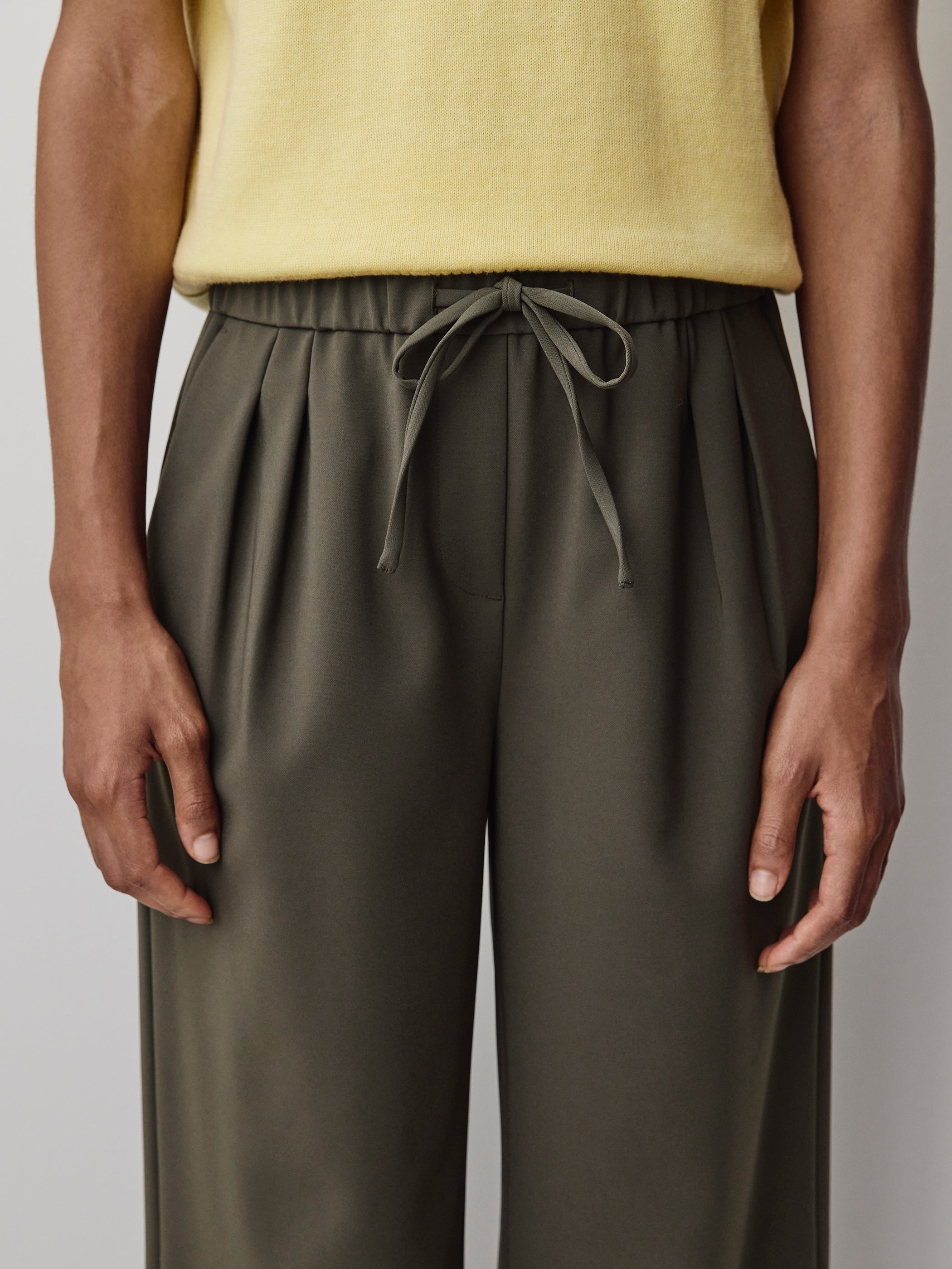 Pull-On Mid-Rise Wide-Leg Pant