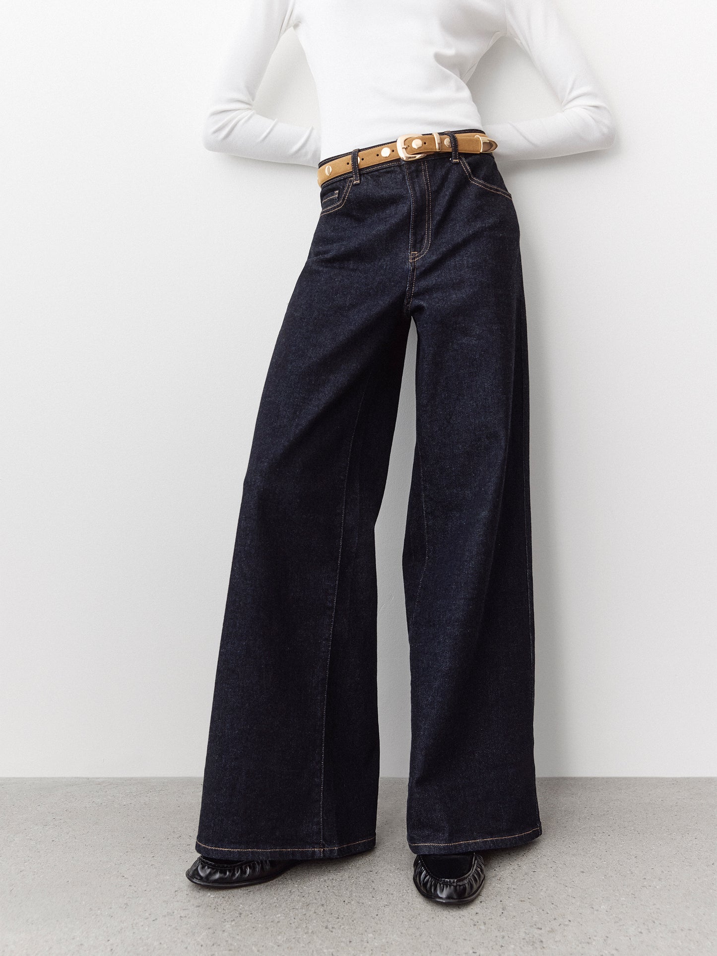 Dark-Wash High-Rise Ultra-Wide-Leg Jeans