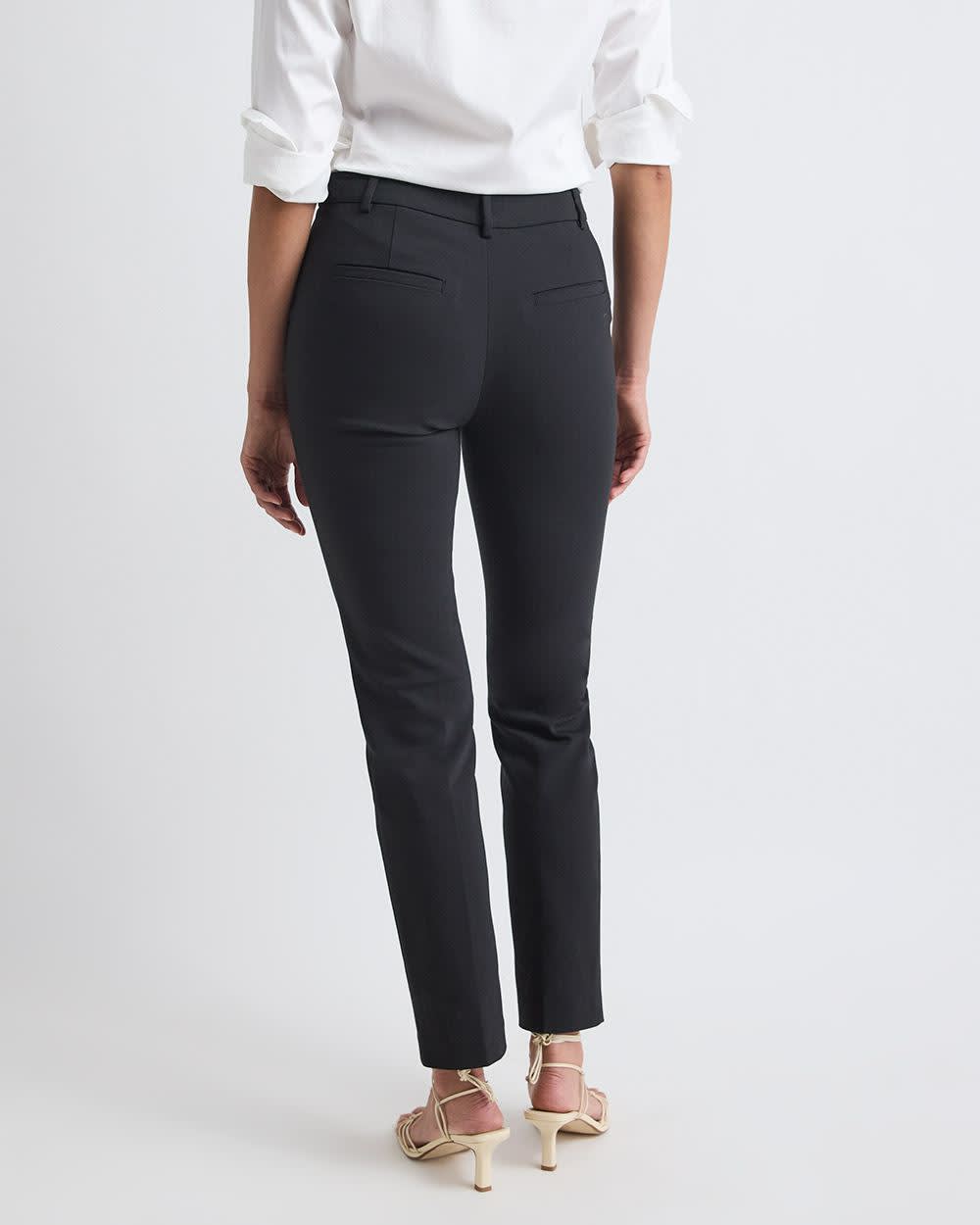 Pantalon Long Indispensable à Coupe Signature Étroite