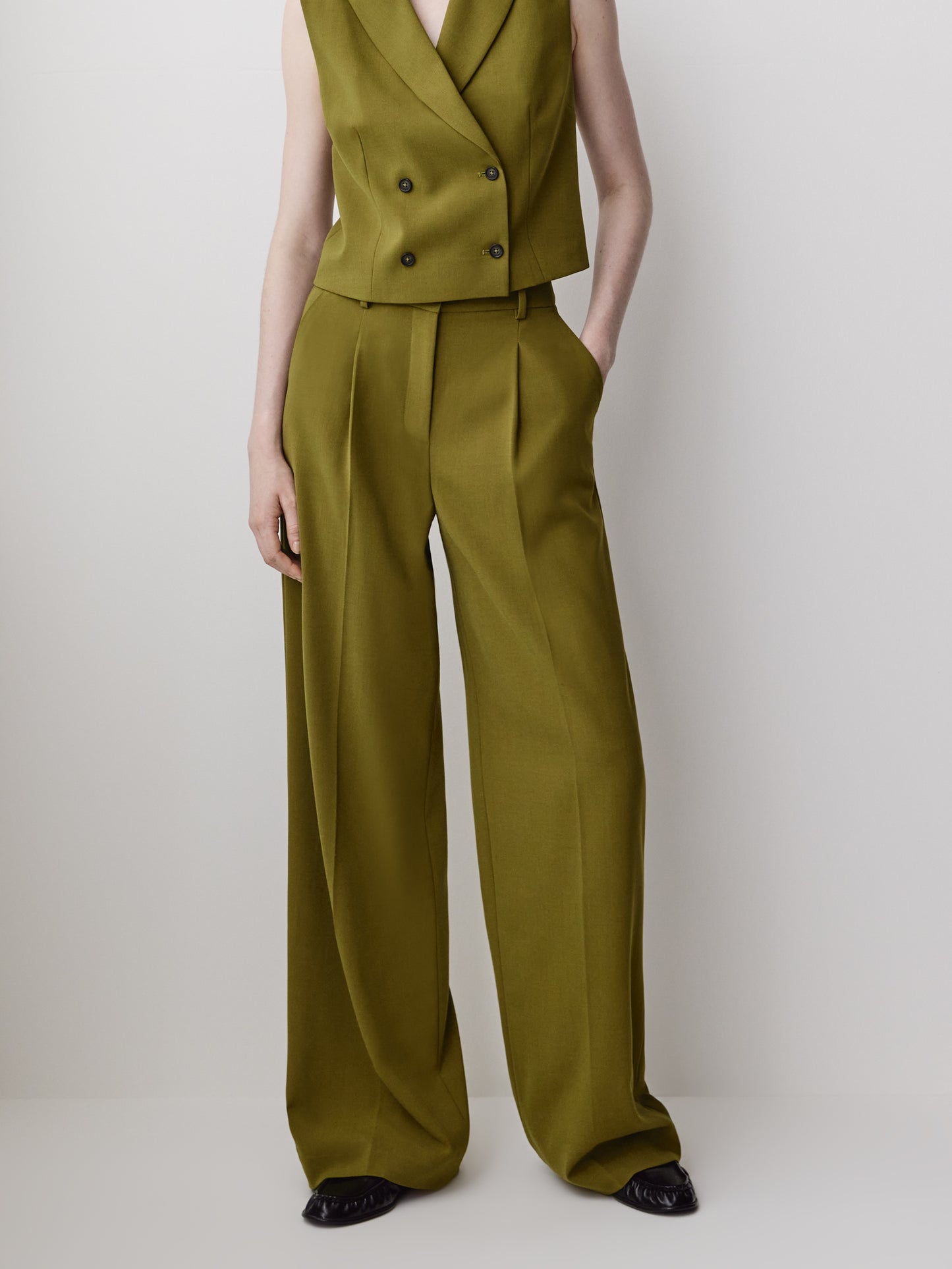 High Rise Wide Leg Stretch Woven Pant
