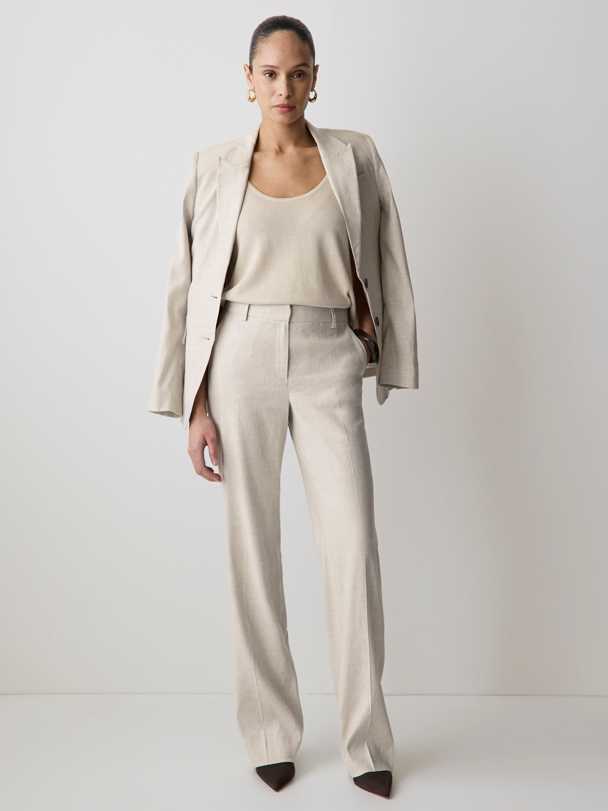 Mid-Rise Wide-Leg Pant