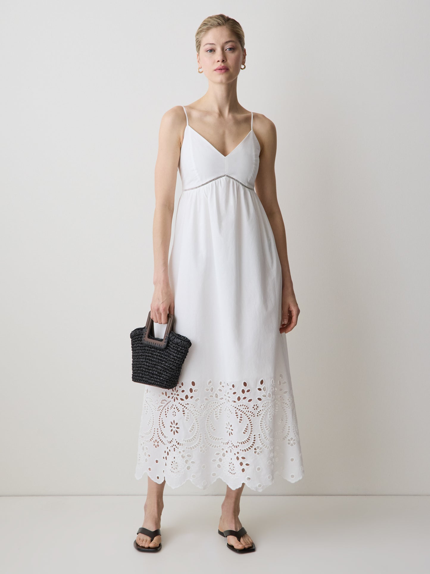 Sleeveless Sweetheart Maxi Dress with Eyelets