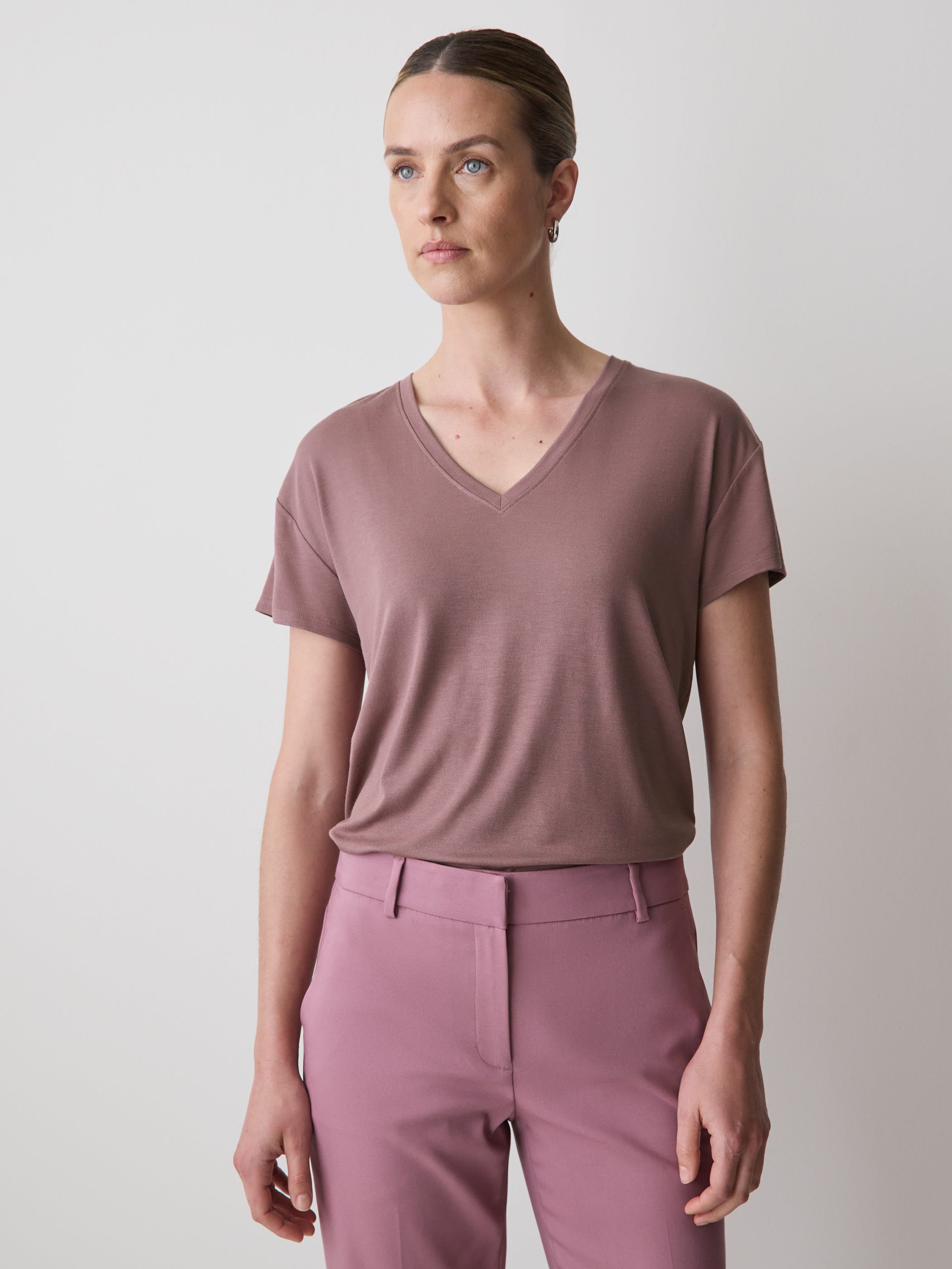 T-Shirt Col V en Mélange de Soie 