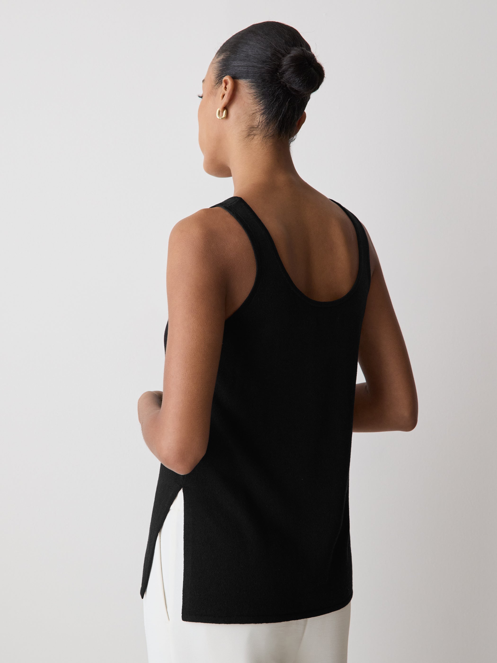 Linen-Blend U-Neck Loose Tank