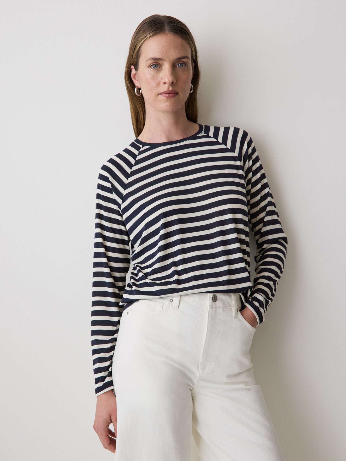 Long-Sleeve Crew-Neck Loose Tee