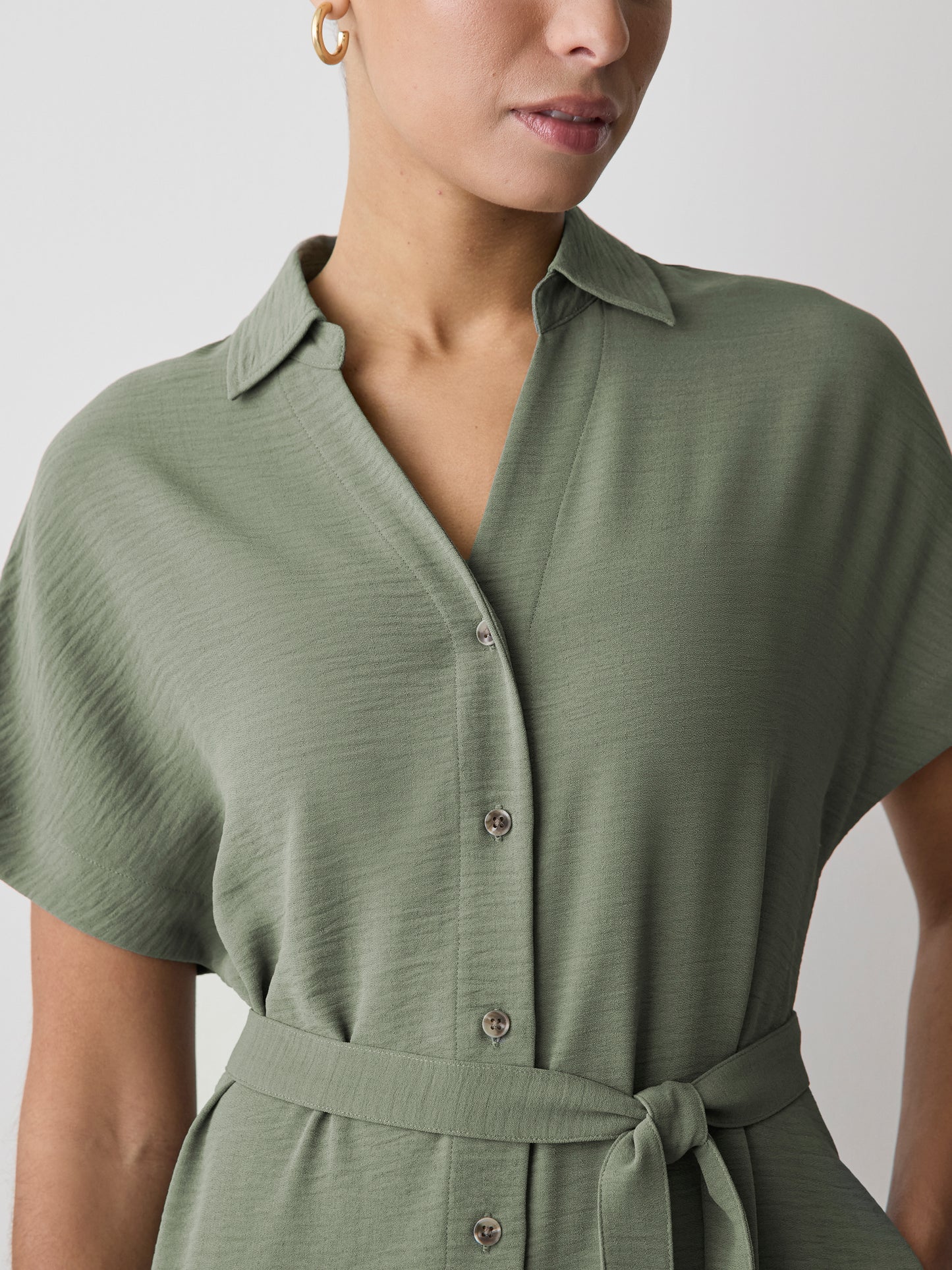 Short-Sleeve Buttoned-Down Midi Dress with Shirt Collar