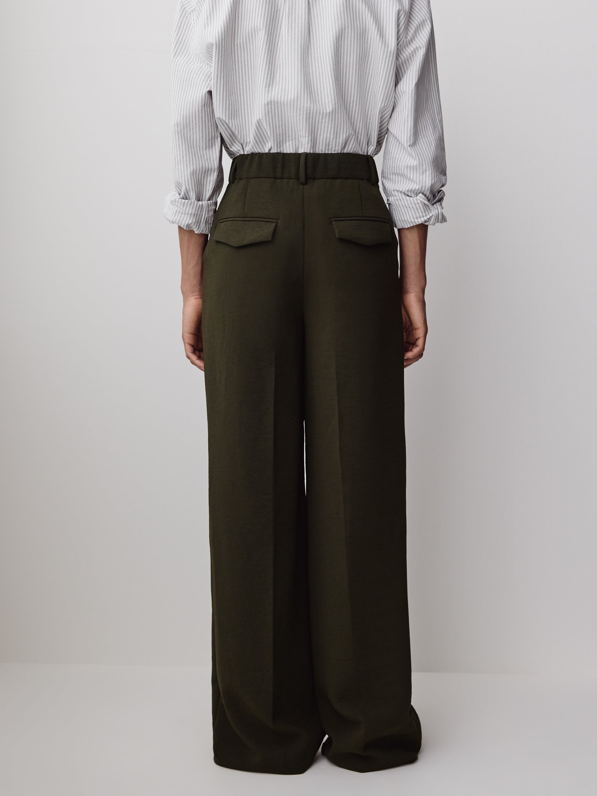Wide-Leg High-Rise Pant