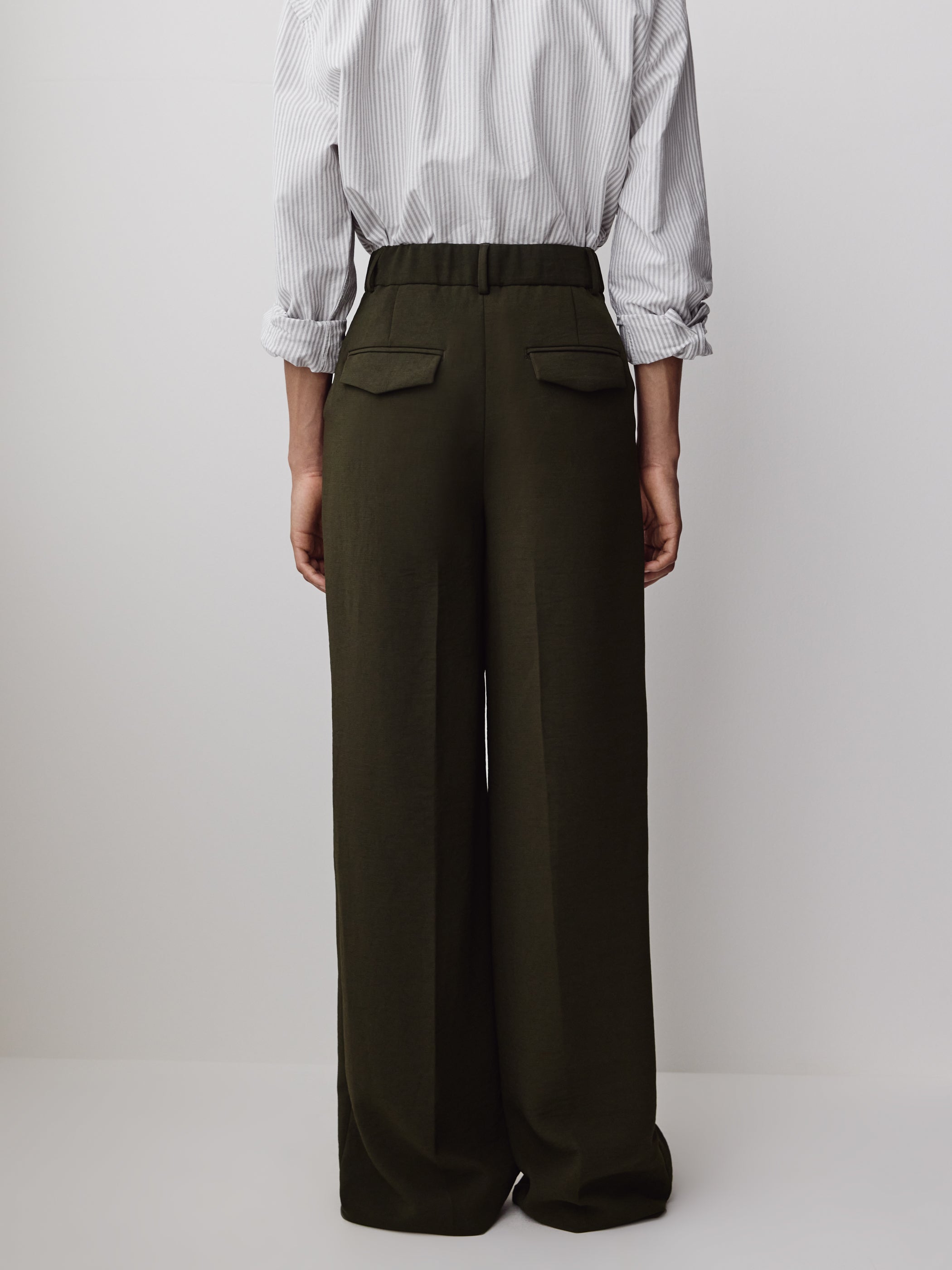 Wide-Leg High-Rise Pant