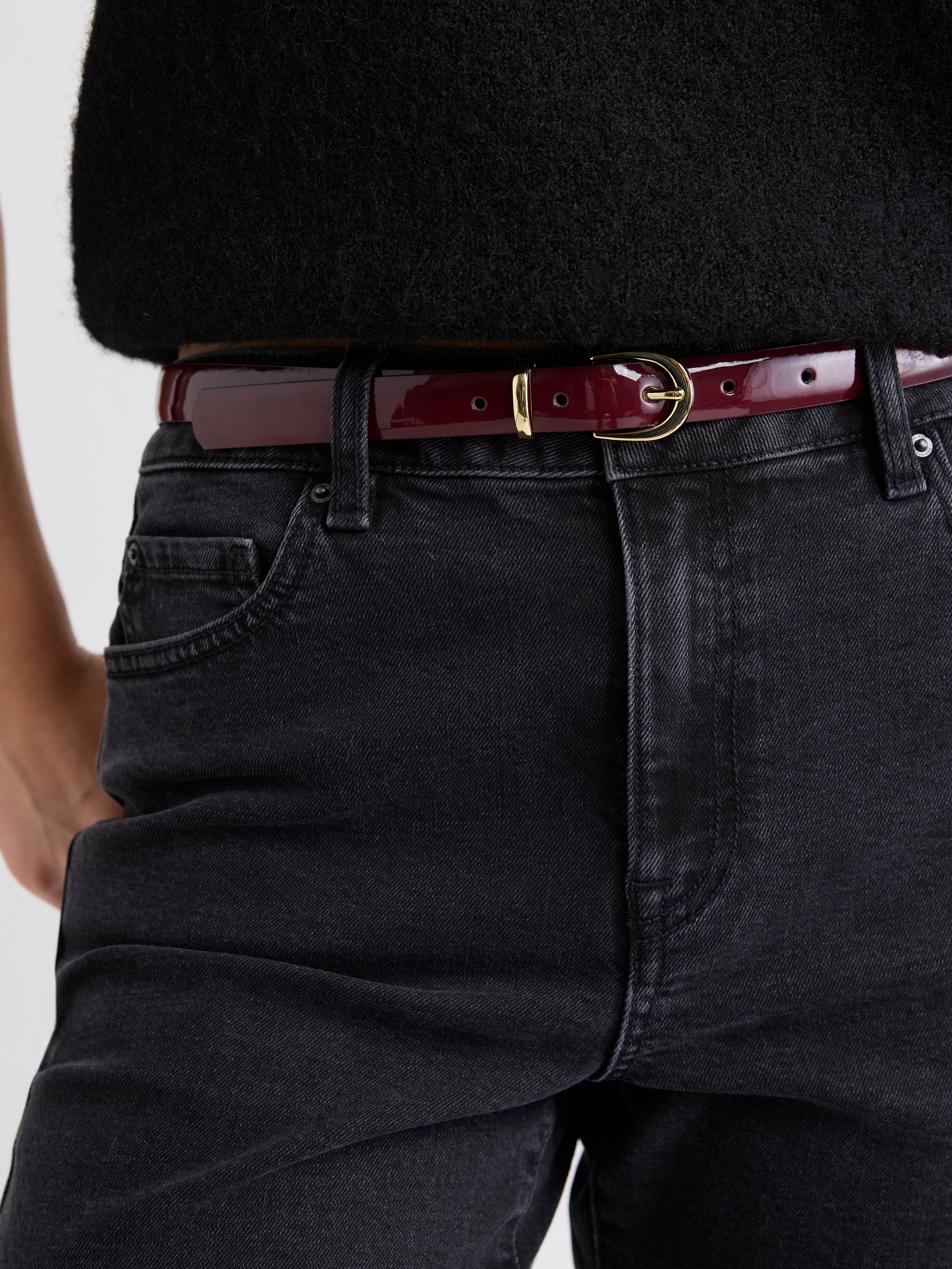 Skinny Leather Belt with Oval Buckle