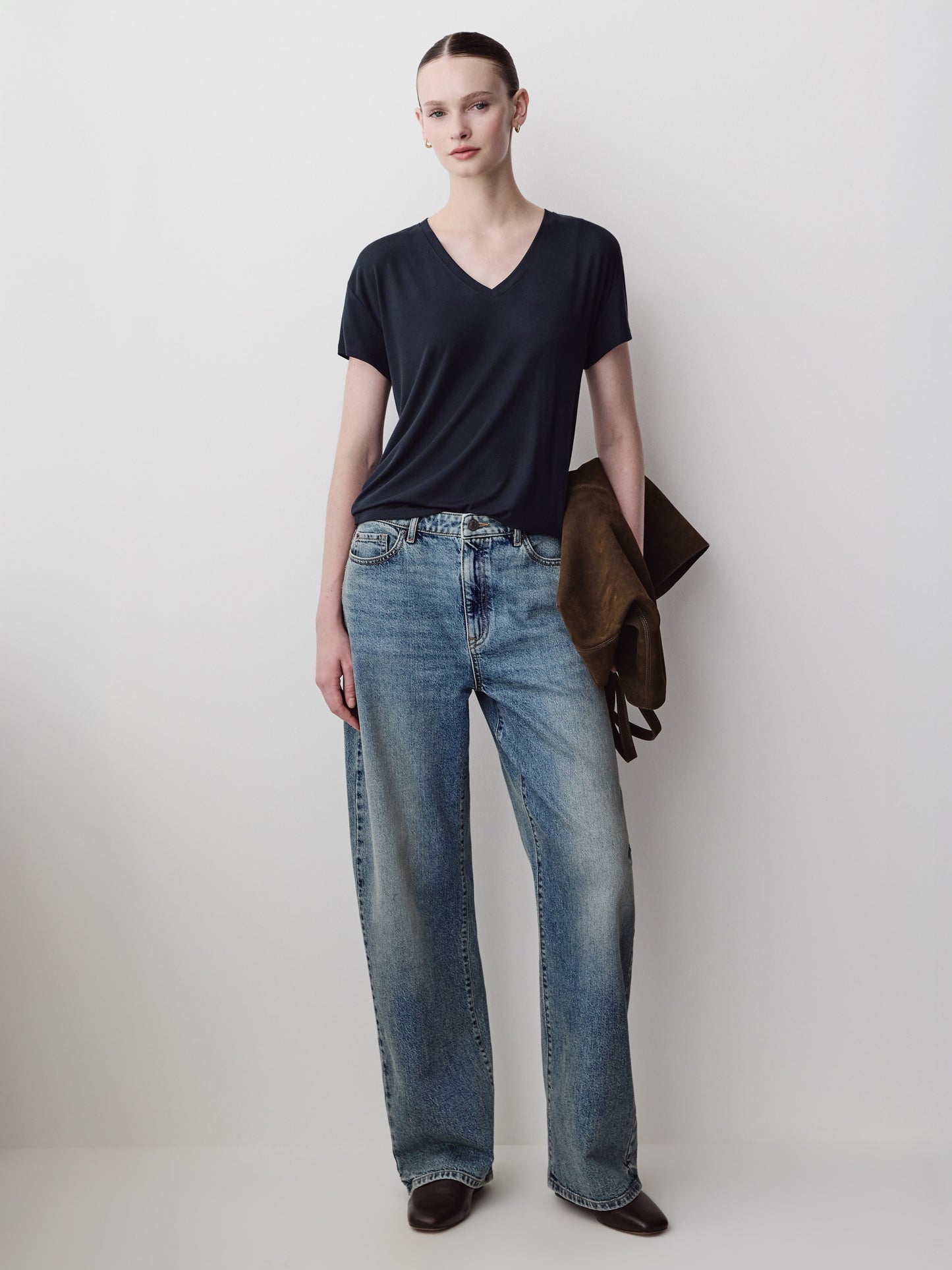 Knit Pullover V-Neck Tee Silk Blend