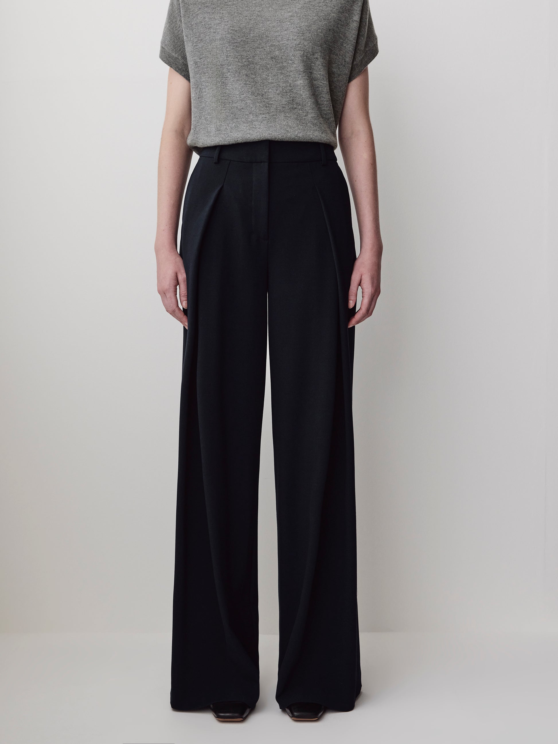 Ultra Wide High Rise Stretch Woven Pant
