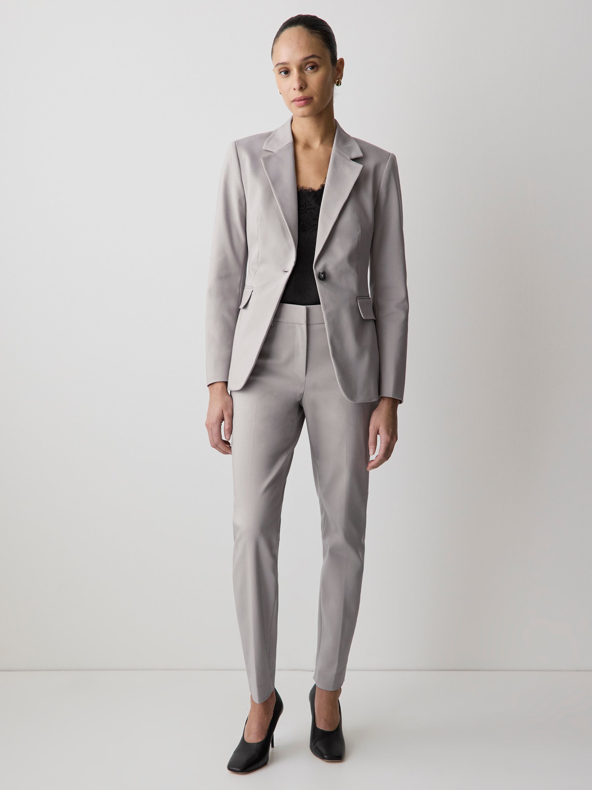 One-Button Fitted Blazer