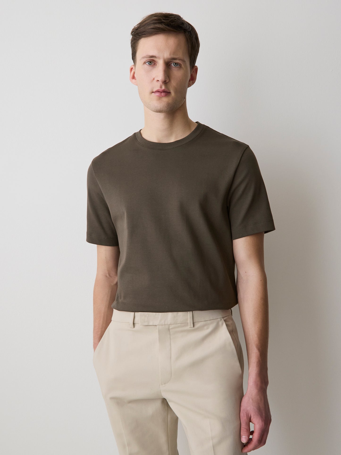 T-Shirt Uni à Manches Courtes et Col Rond