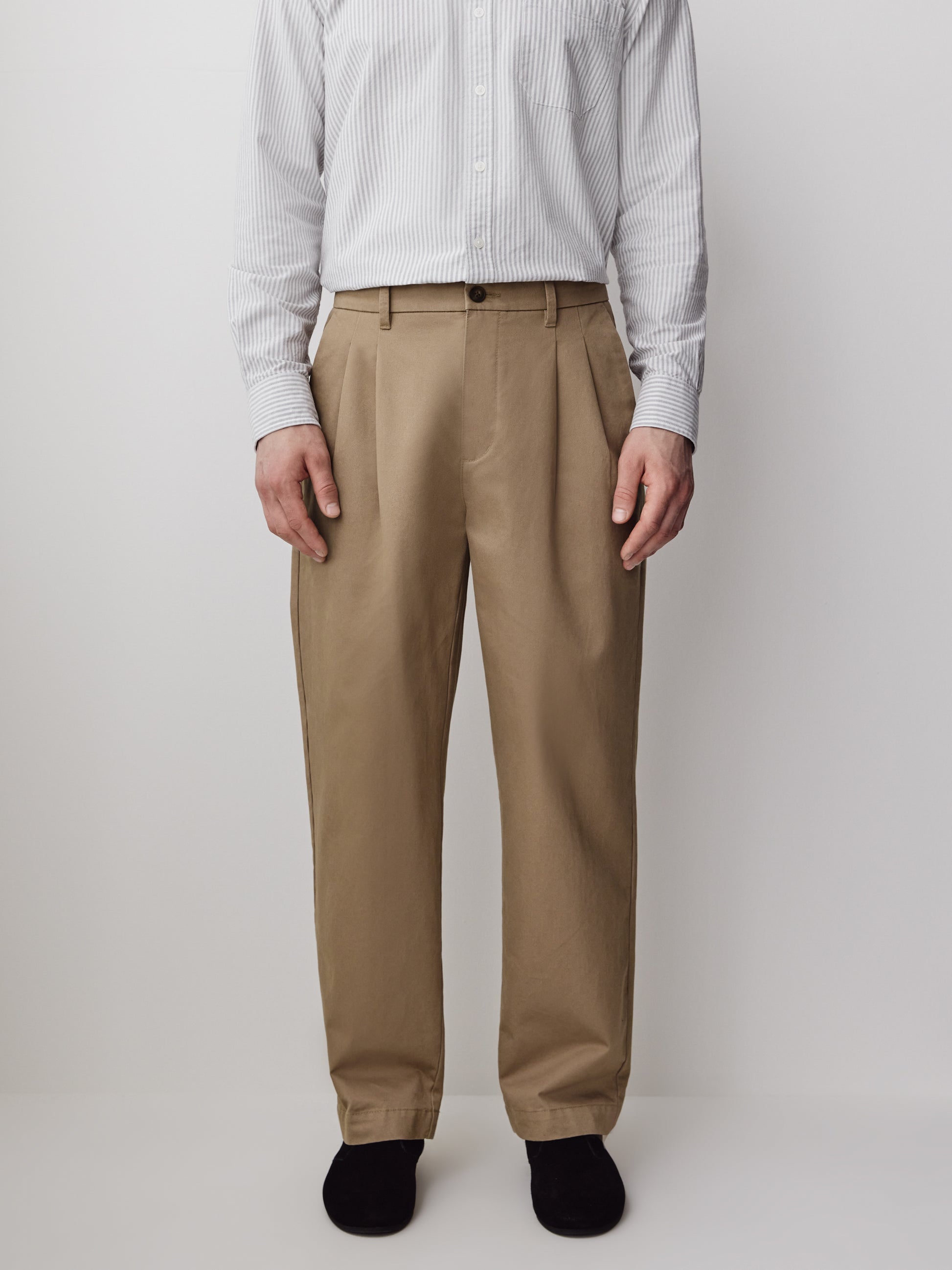 Woven Loose Fit Pleated Cotton Pants
