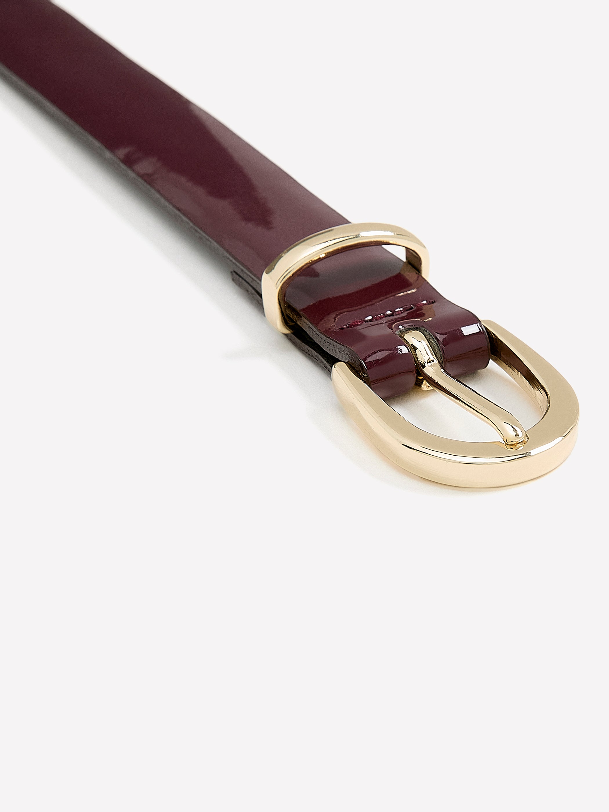 Skinny Leather Belt with Oval Buckle