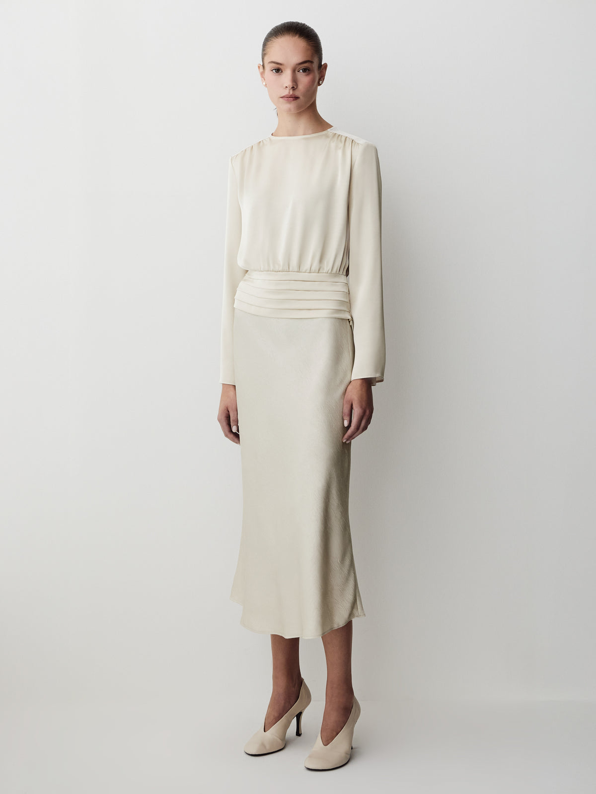 Long-Sleeve Crew-Neck Blouse with Shoulder Pads