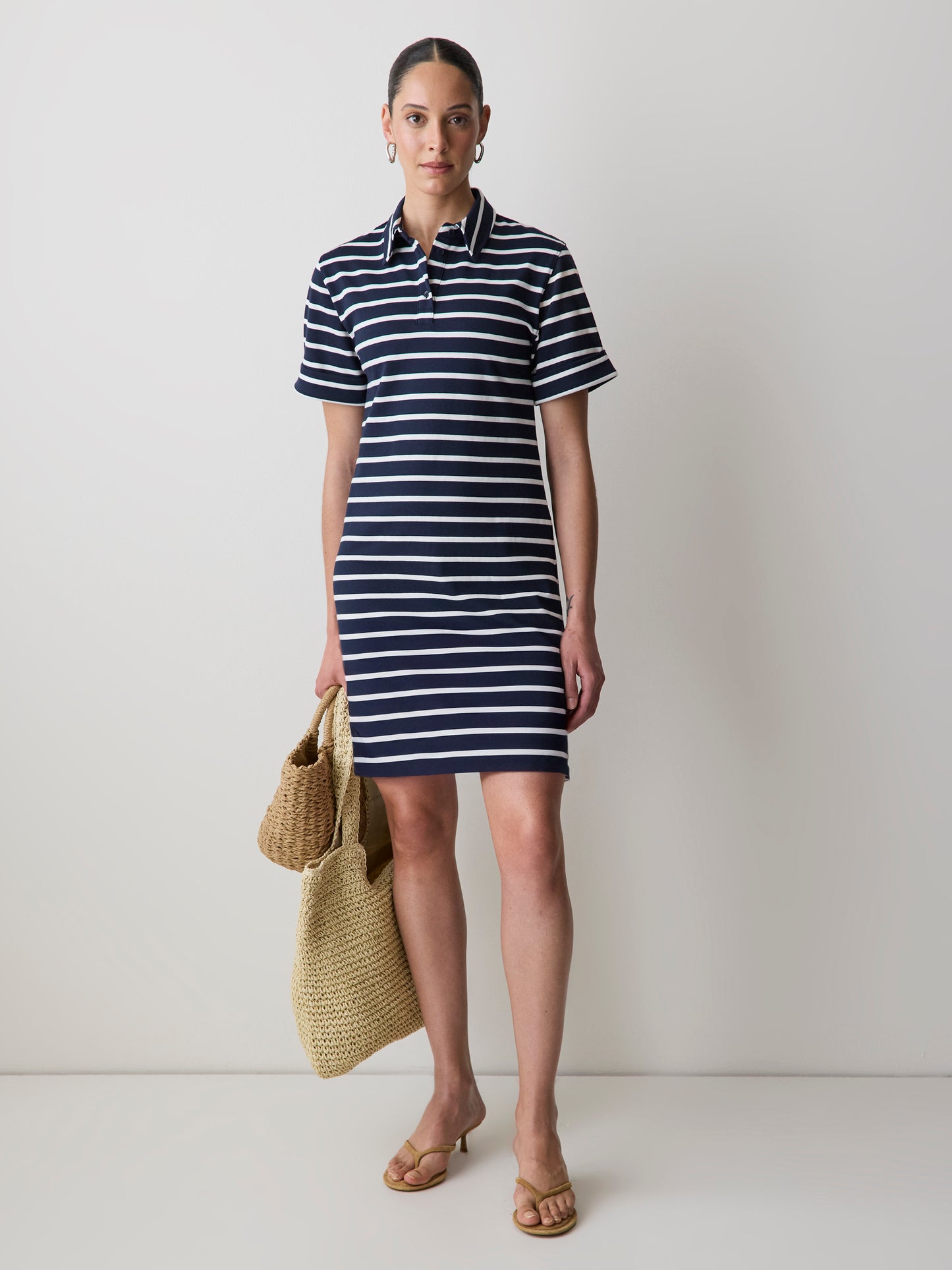 Robe Polo Rayée à Manches Courtes