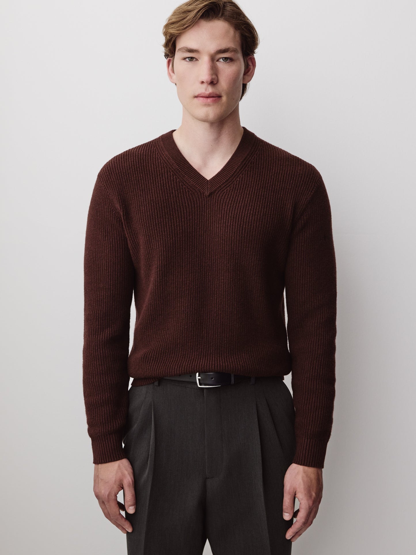 Men’s Cotton Cashmere V-Neck Sweater