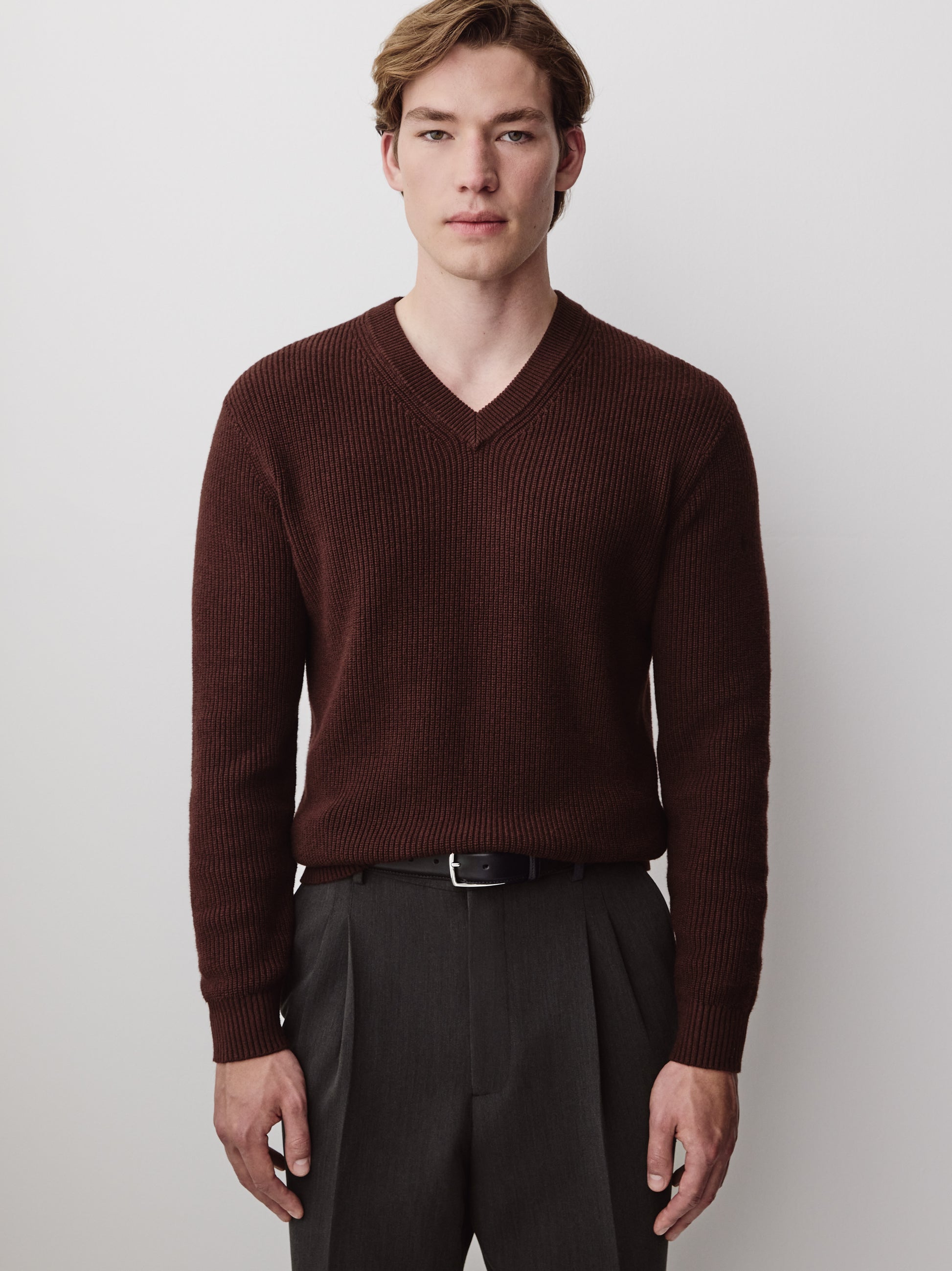 Men’s Cotton Cashmere V-Neck Sweater