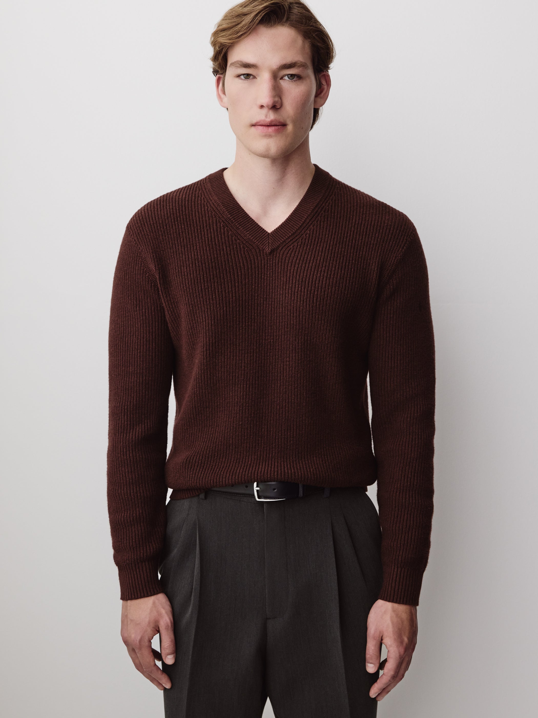 Men’s Cotton Cashmere V-Neck Sweater