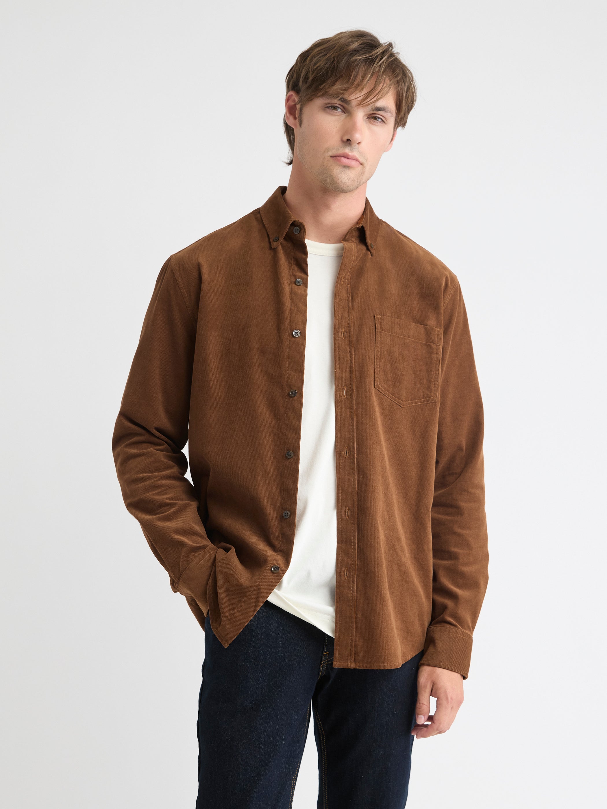 Chemise à Coupe Régulière en Velours Côtelé