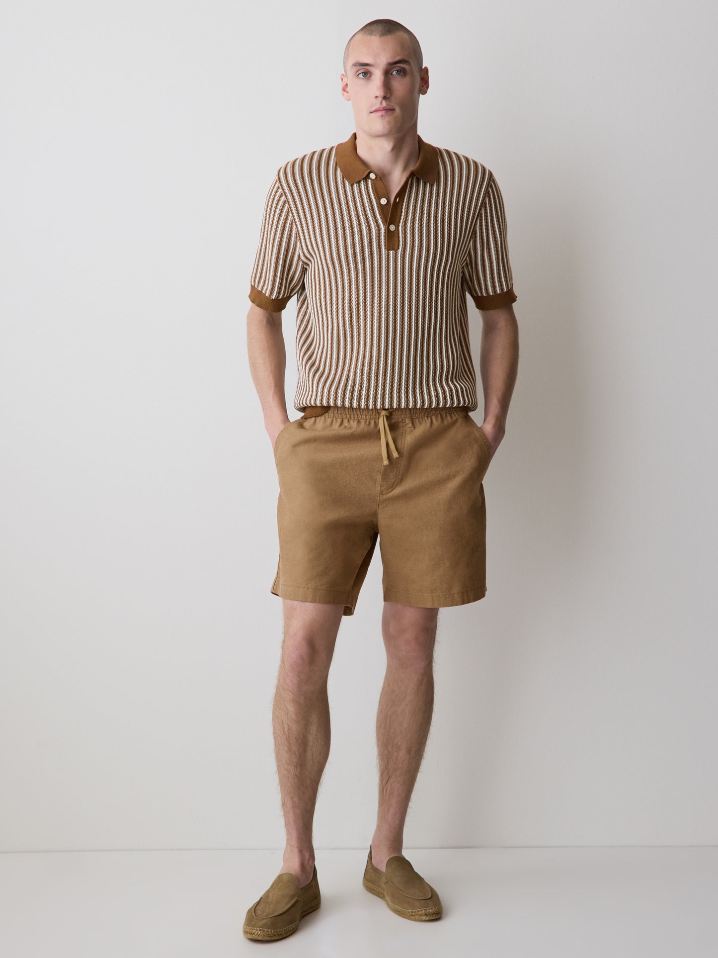Linen-Blend Shorts with Elastic Waistband