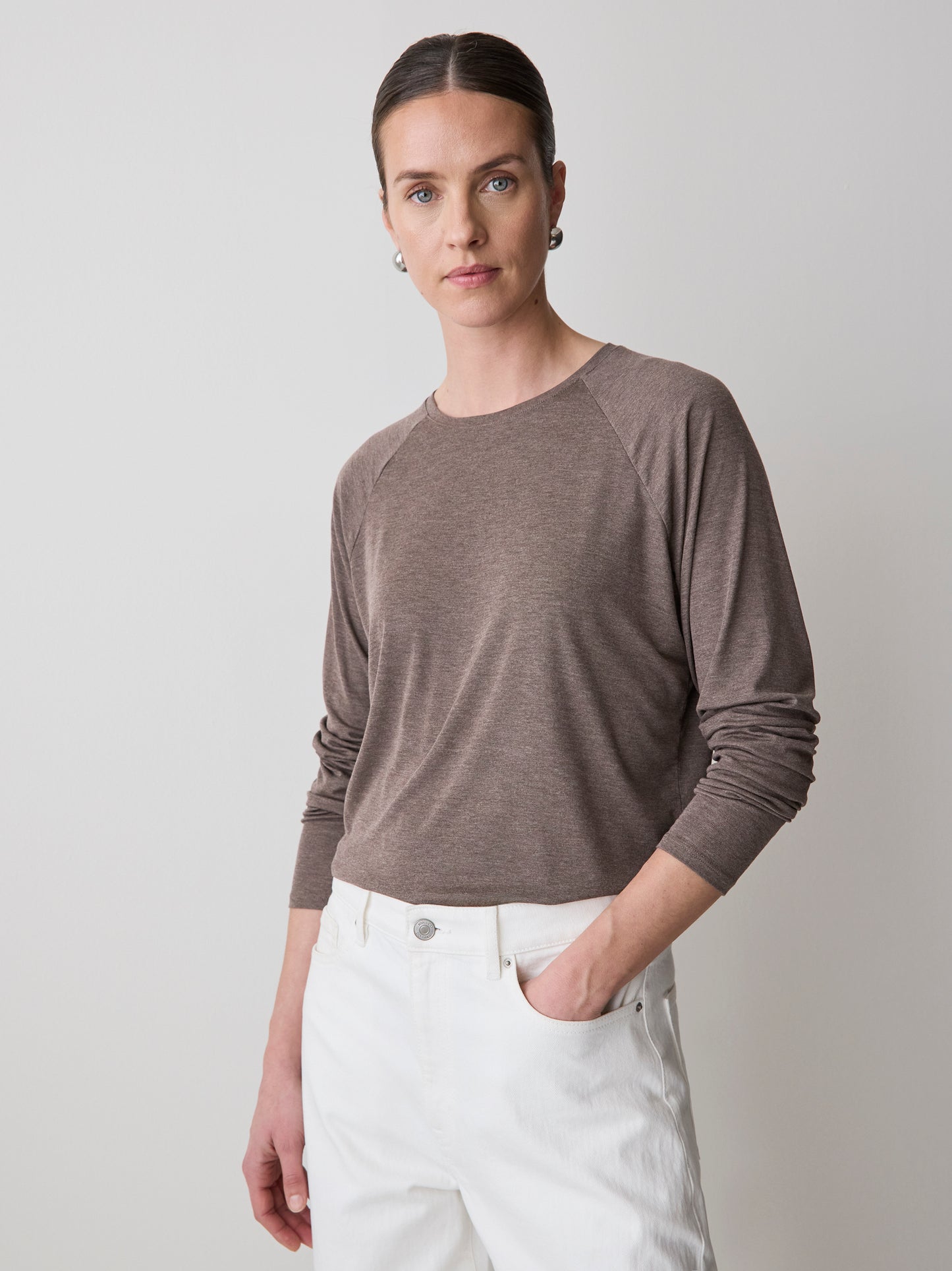 Long-Sleeve Crew-Neck Loose Tee
