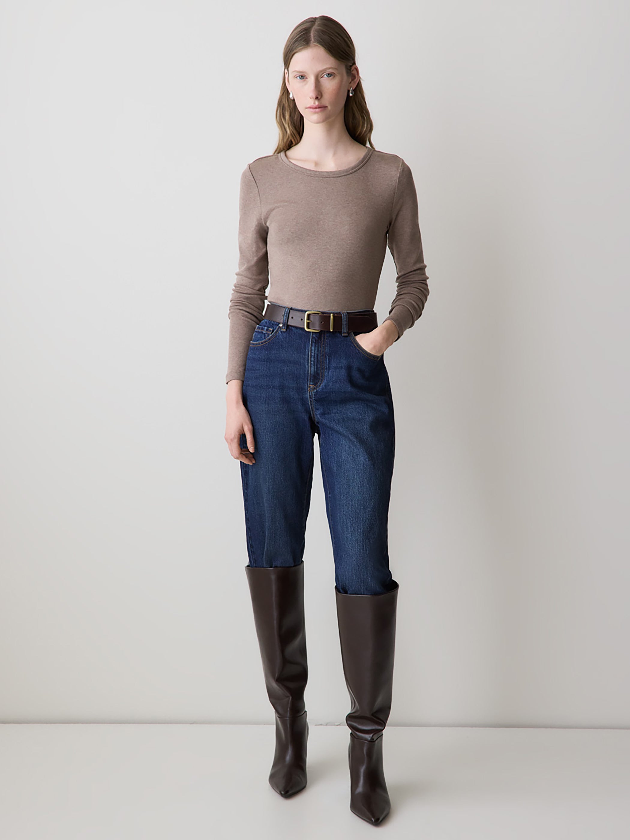 T-Shirt Côtelé Ajusté à Manches Longues et Col Rond en Tricot Luxueux