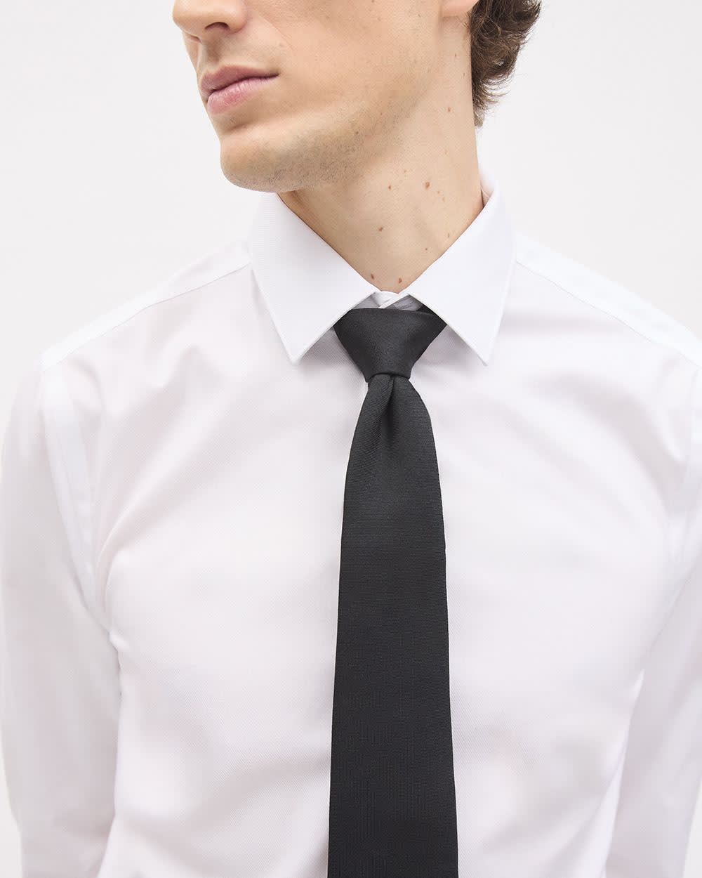 Cravate Noire à Coupe Large en Mélange de Lin