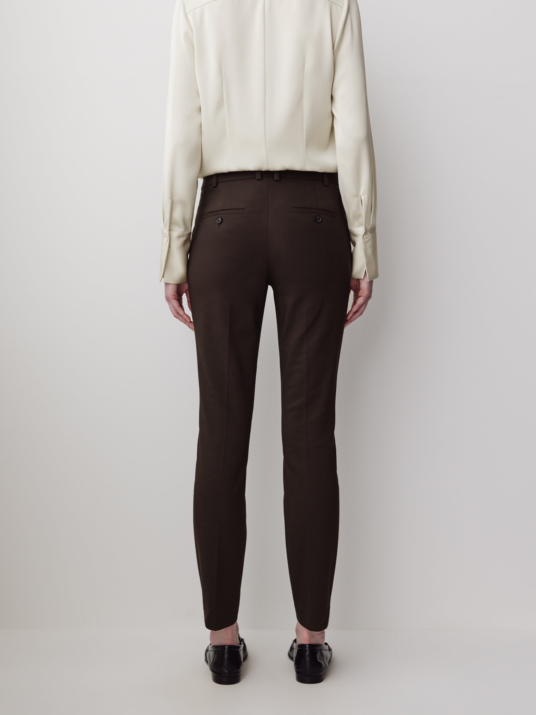 Mid-Rise Slim-Leg Signature 7/8 Pant