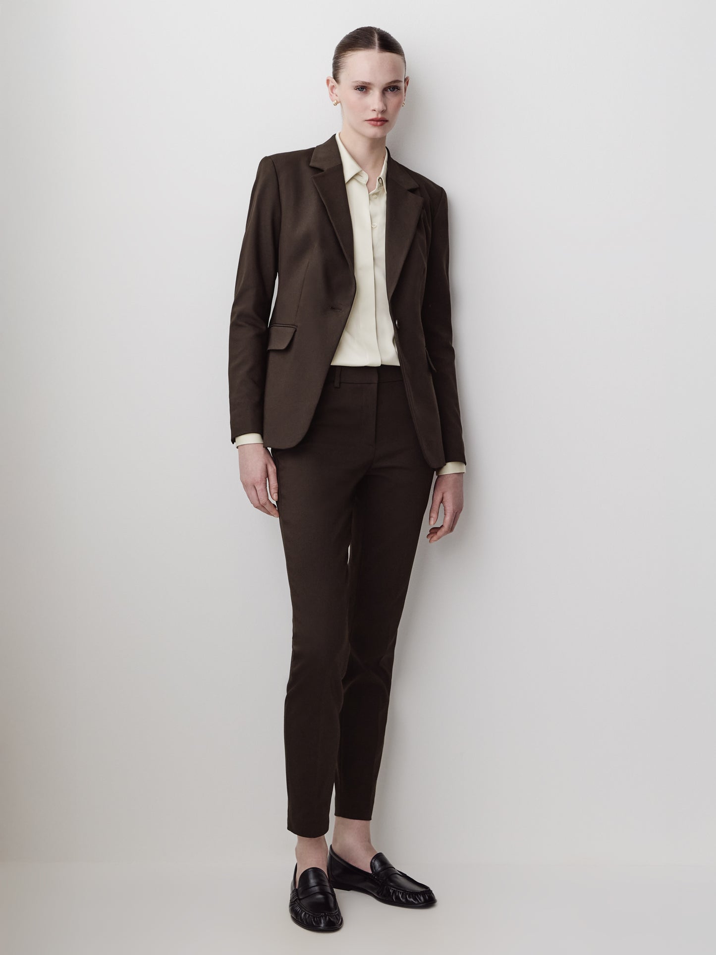 Mid-Rise Slim-Leg Signature 7/8 Pant