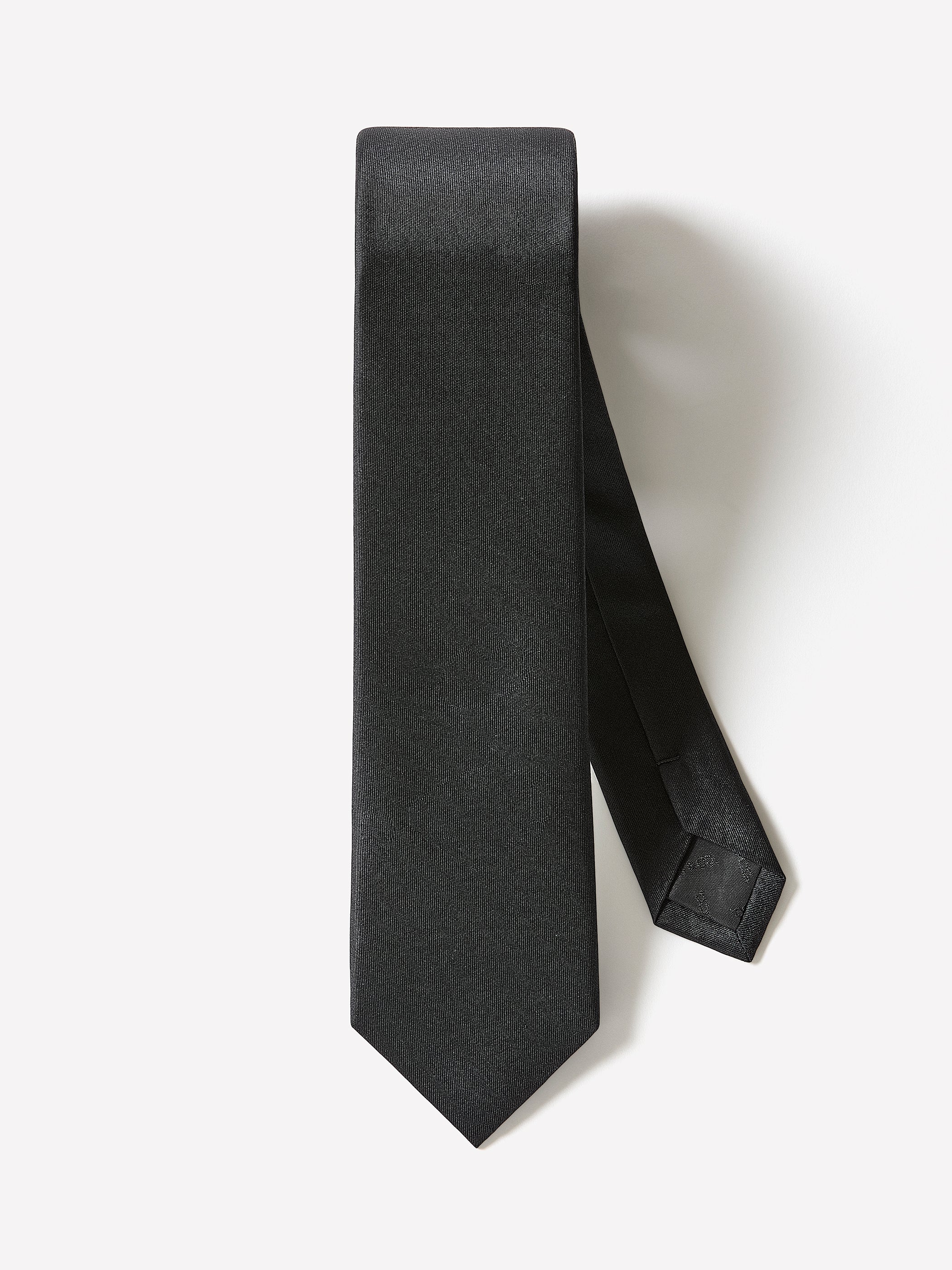 Skinny Dark Solid Tie