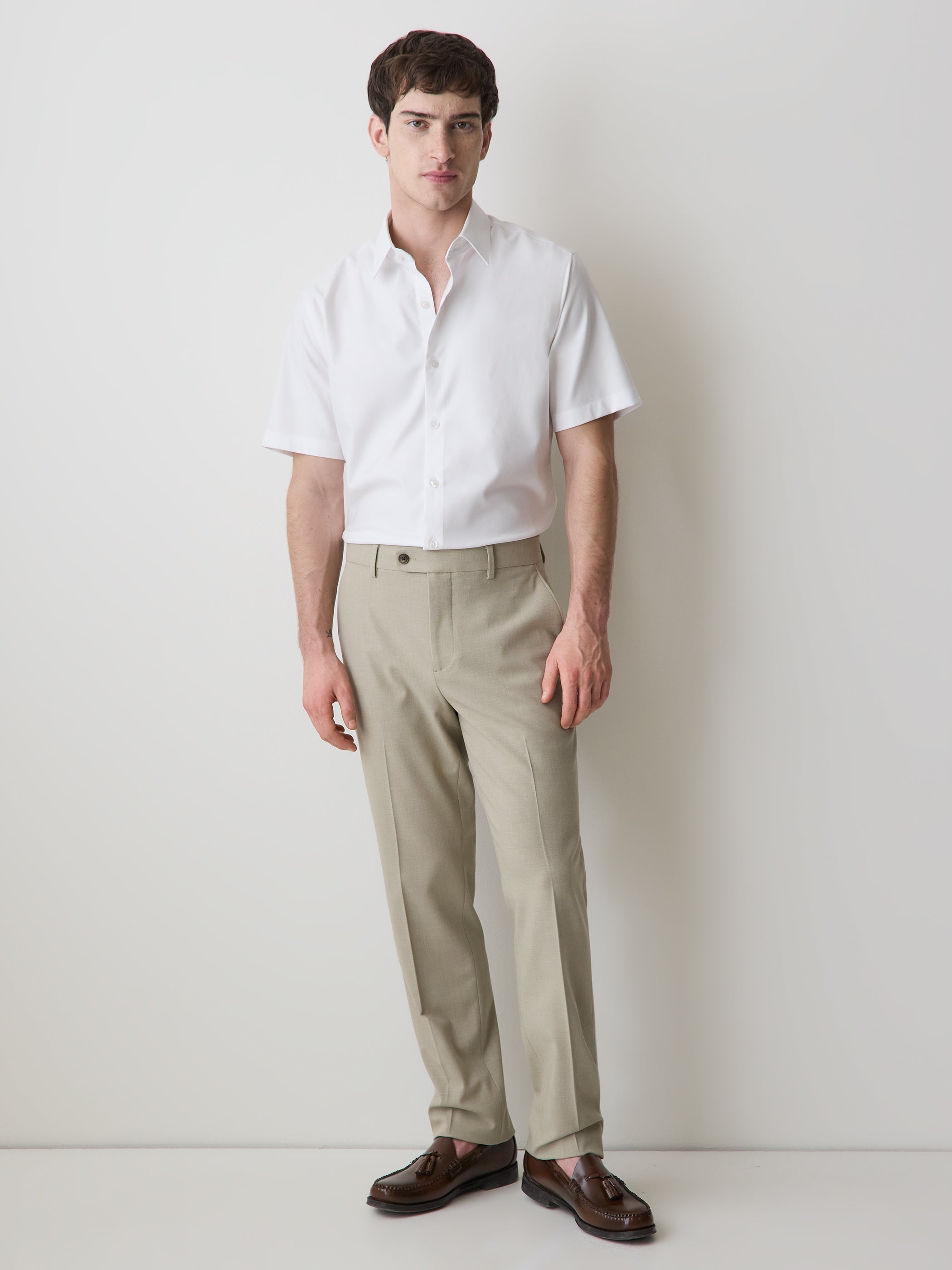 Short-Sleeve Slim Fit Knit-Like Dress Shirt