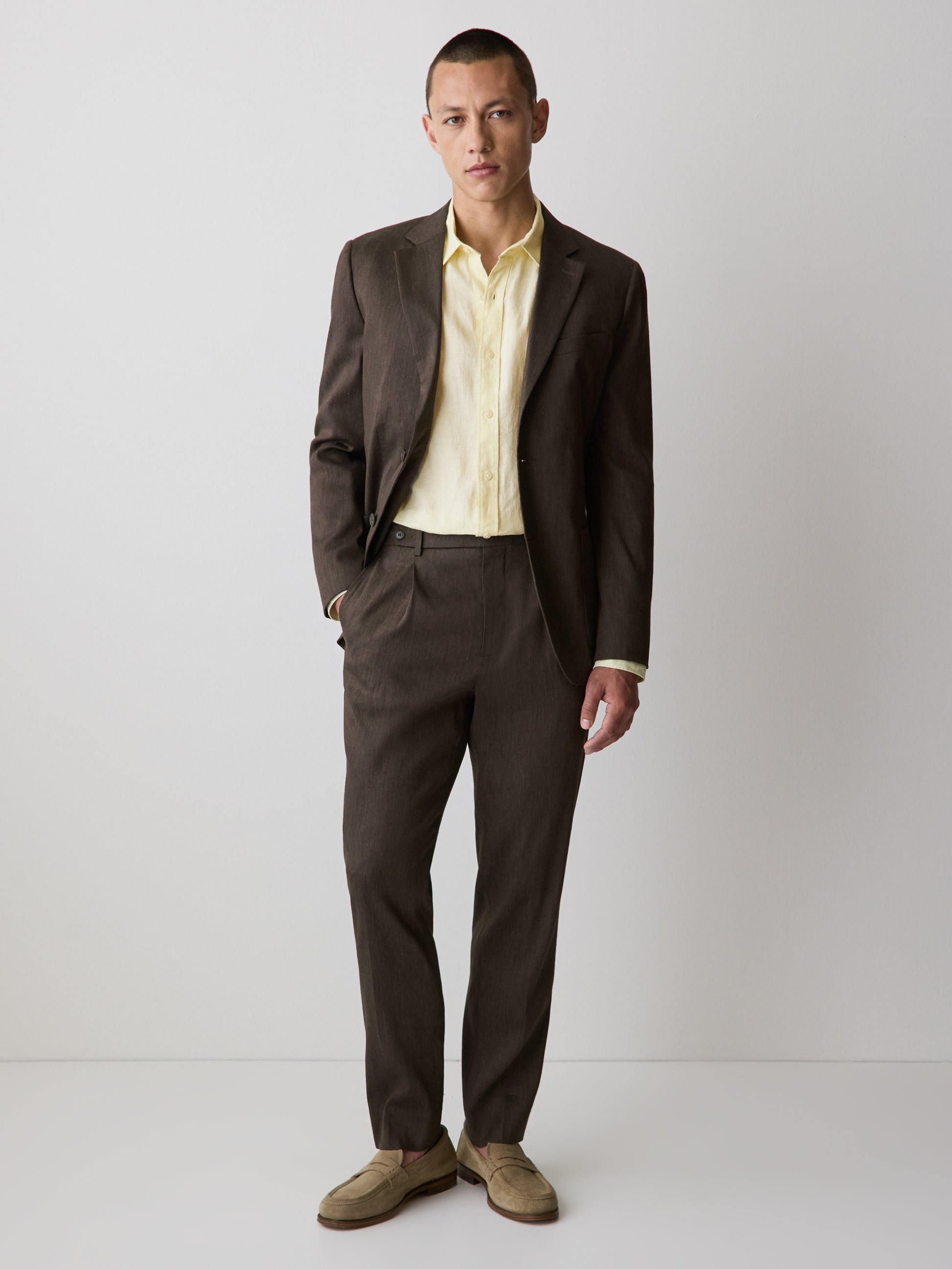 Linen-Blend Tapered-Leg Pleated Pant