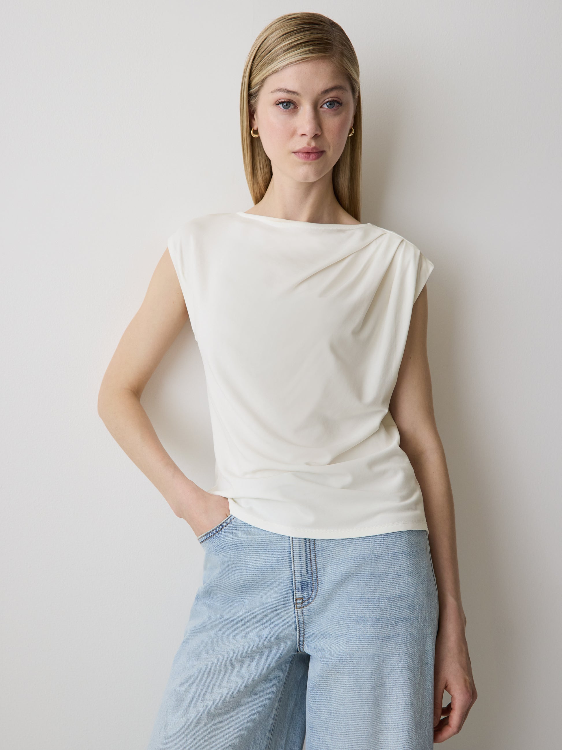 Knit Blouse Pleated Extended Sleeve