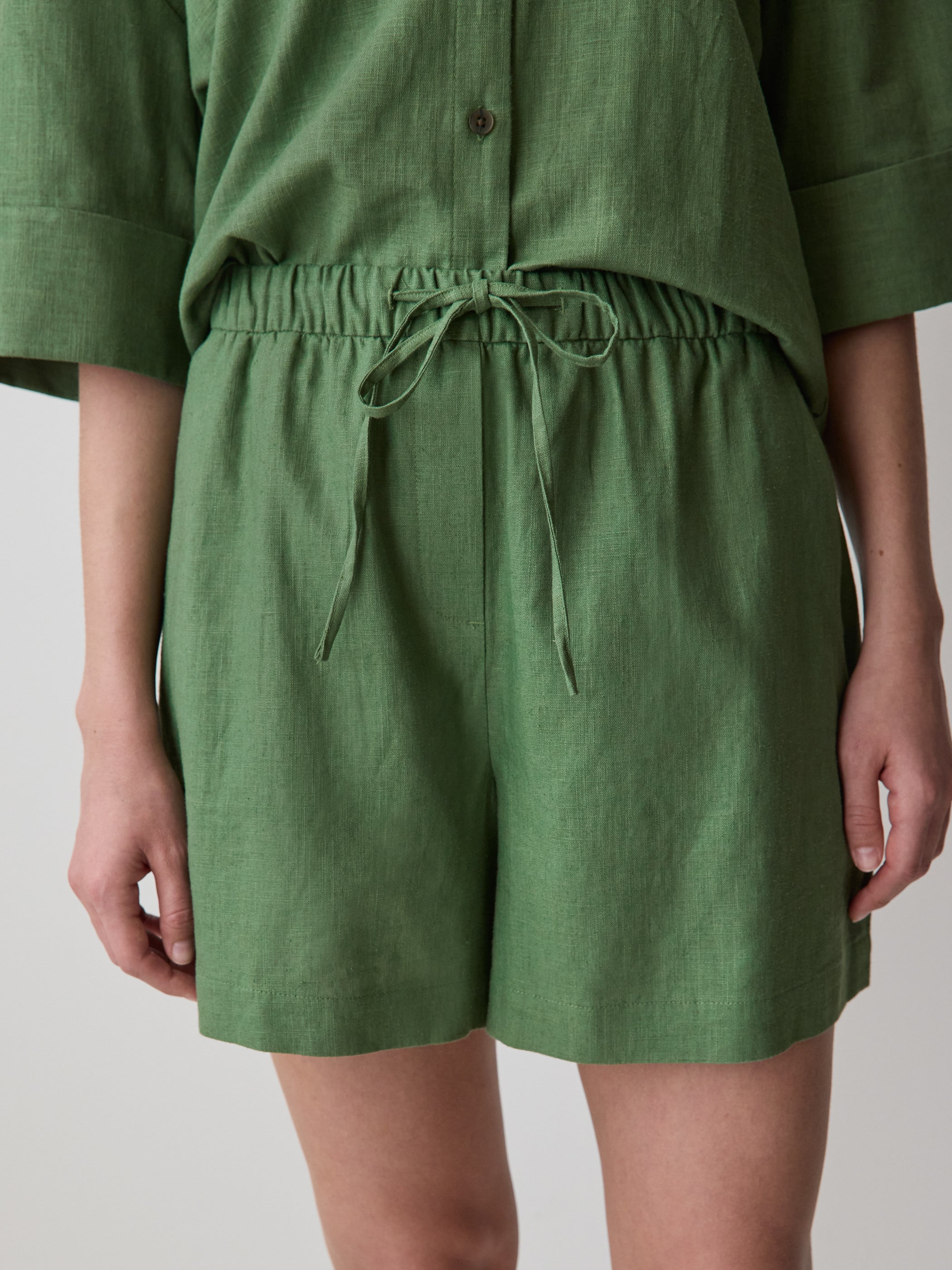 Linen-Blend Mid-Rise Pull-On Short