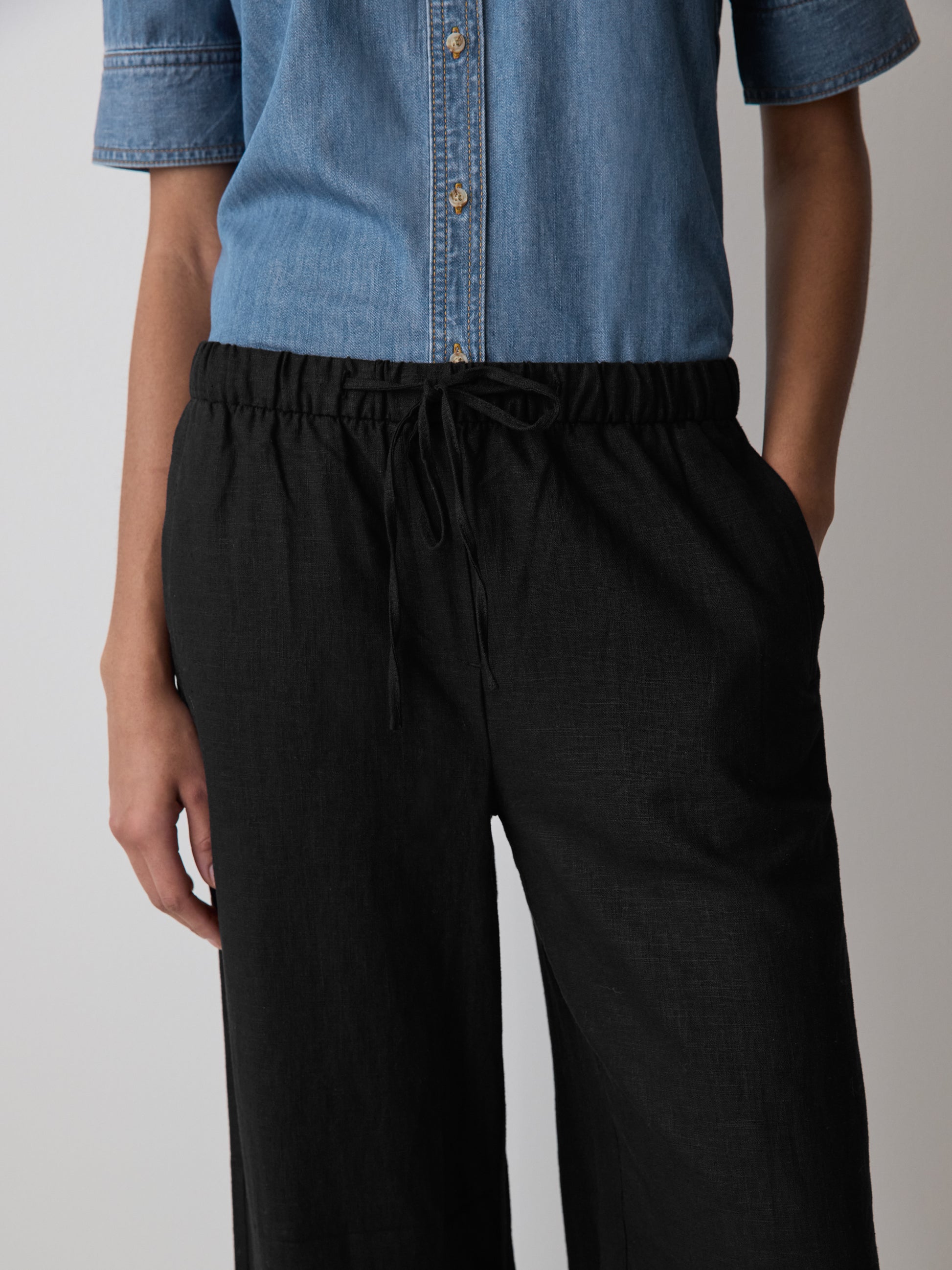 Linen Mid-Rise Wide-Leg Pant
