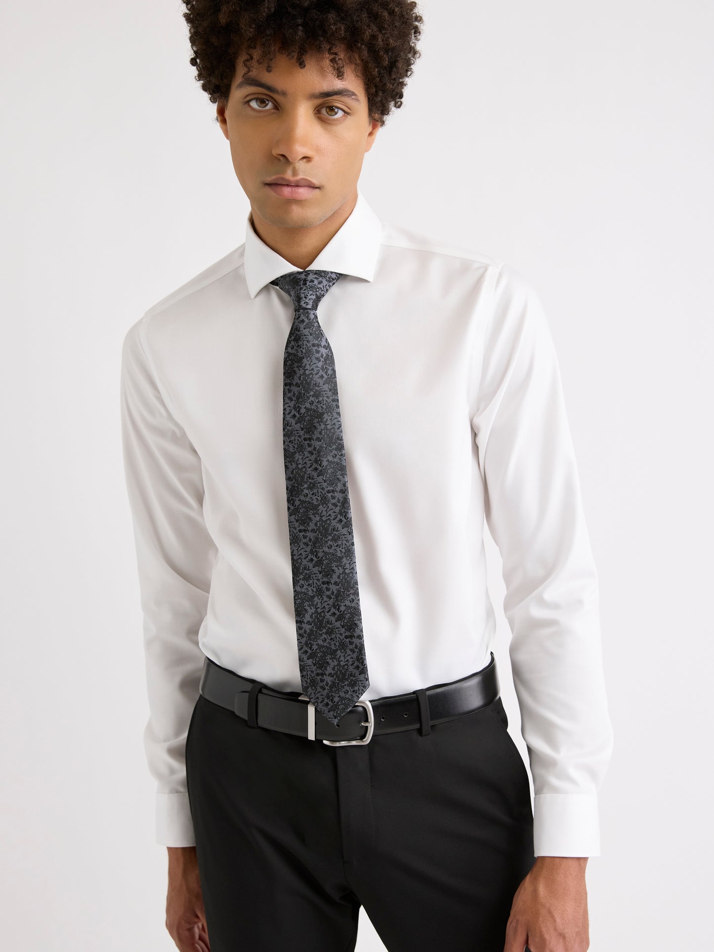 Regular Tie with Tonal Floral Pattern