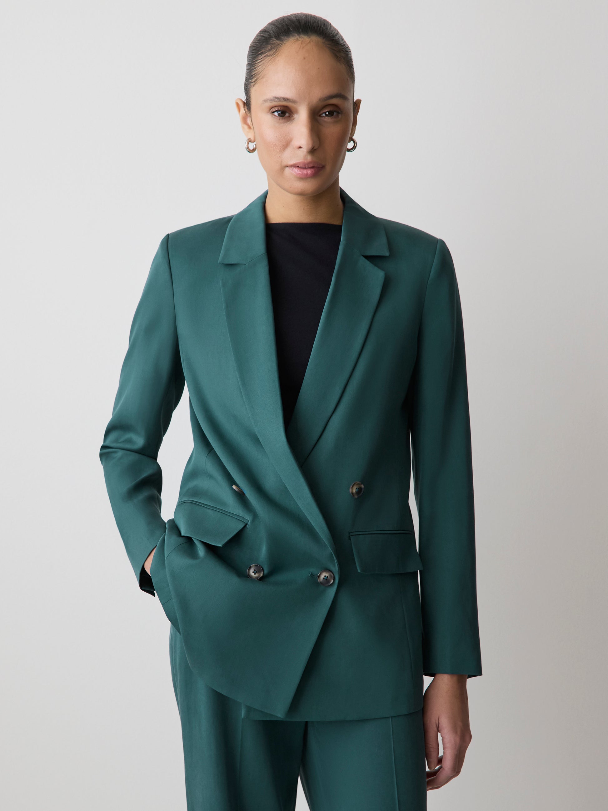 Relaxed-Fit Double-Breasted Blazer